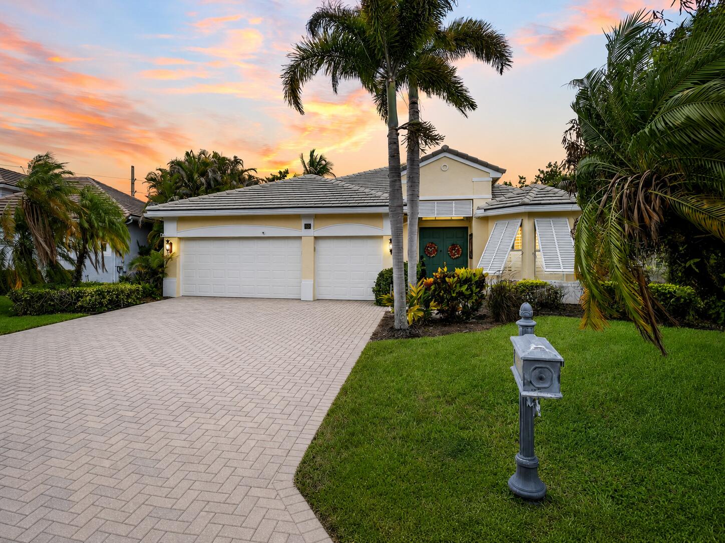910 SW Lost River Shores Drive — photo