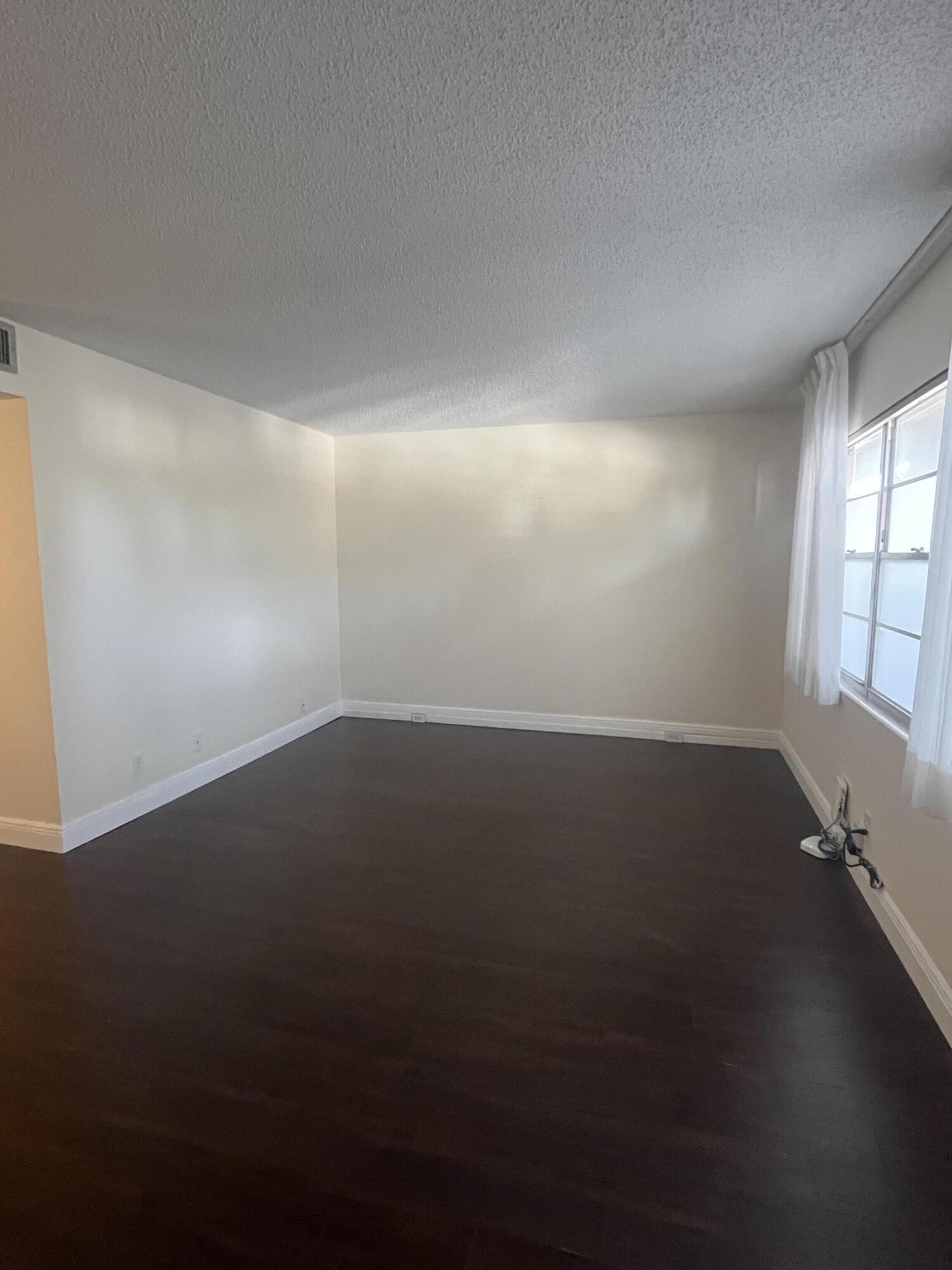 2070 Wolverton D 2070 — photo