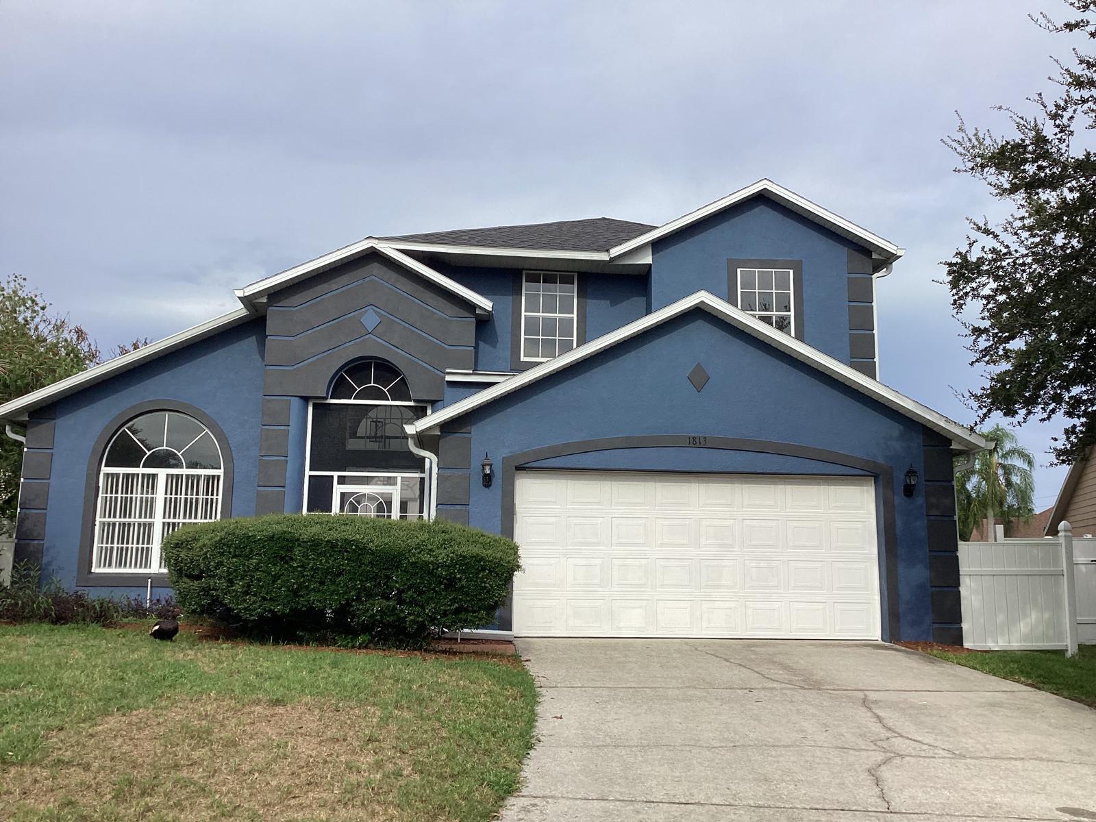 1813 Ashton Drive E — photo