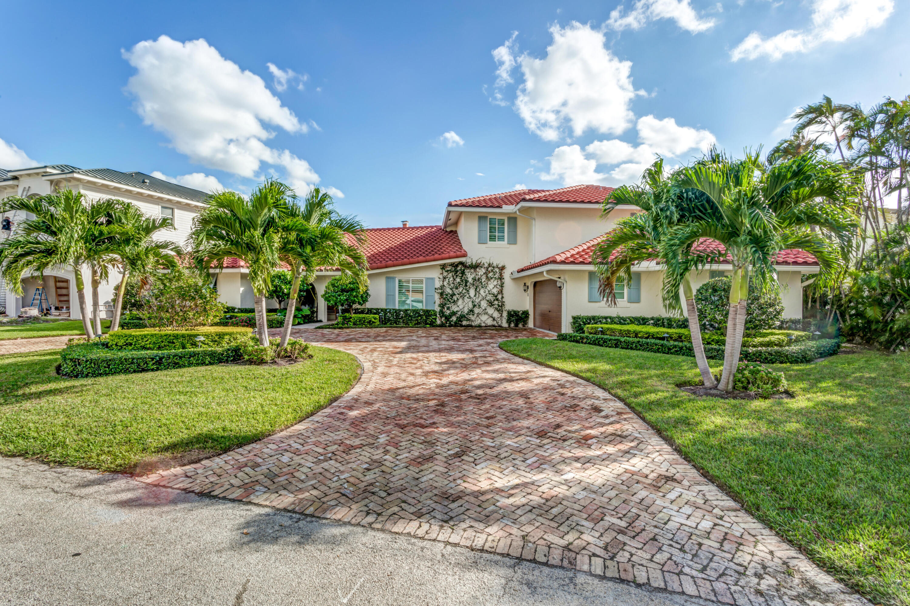 904 Hyacinth Drive — photo