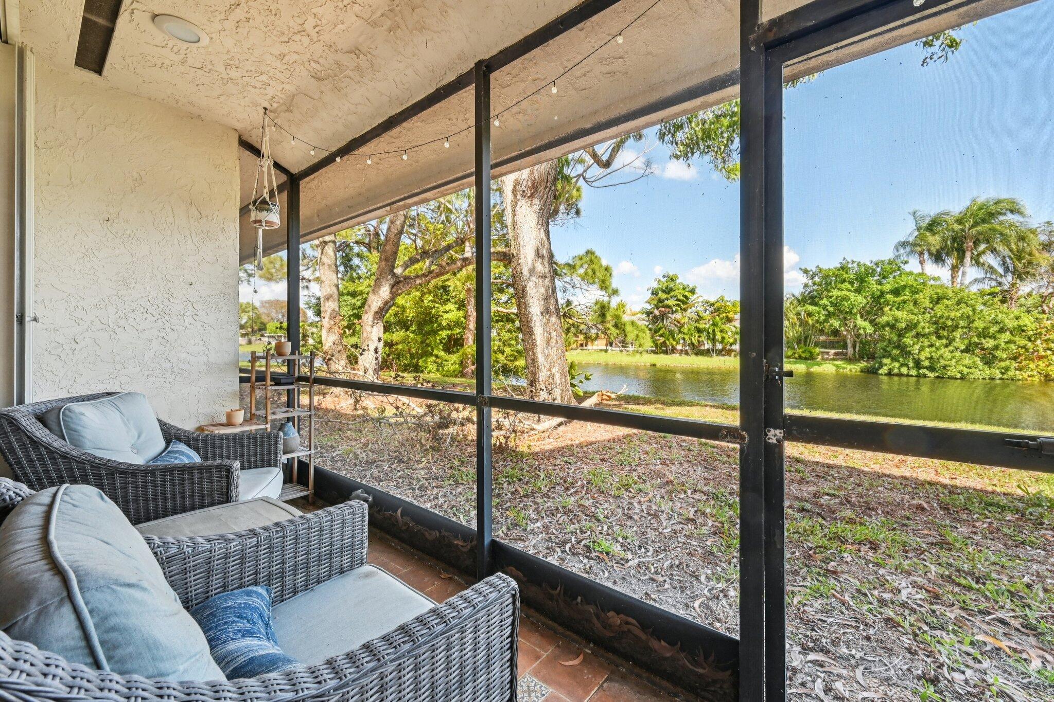 22 Via de Casas Sur 103 — photo