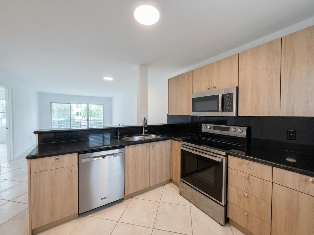 1541 S Ocean Boulevard 219 — photo