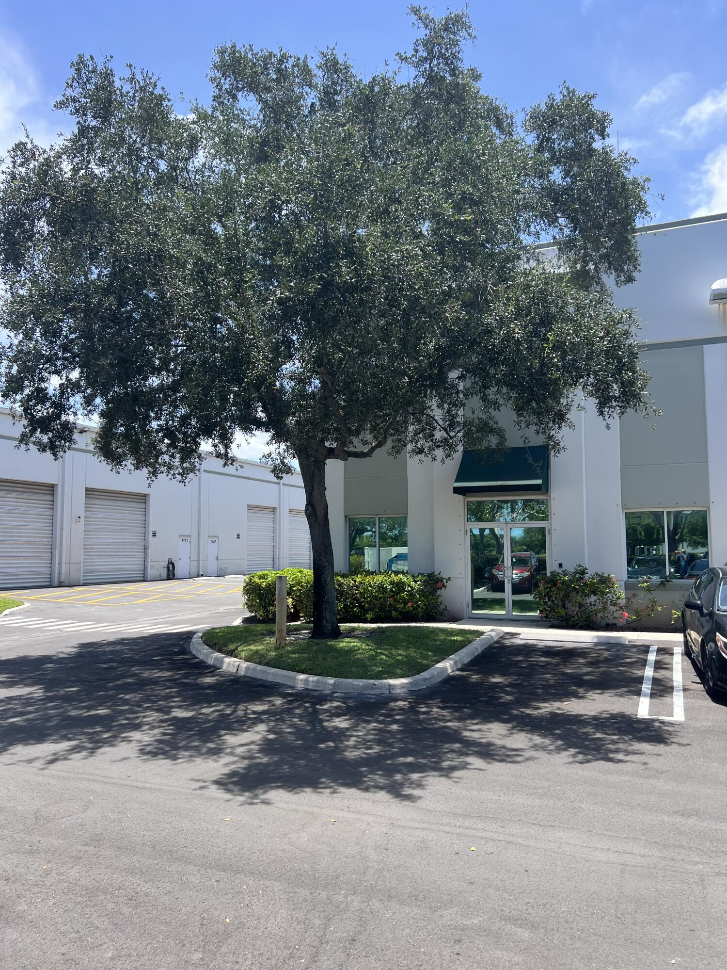 2721 NW 19th Street, Pompano Beach, FL — photo