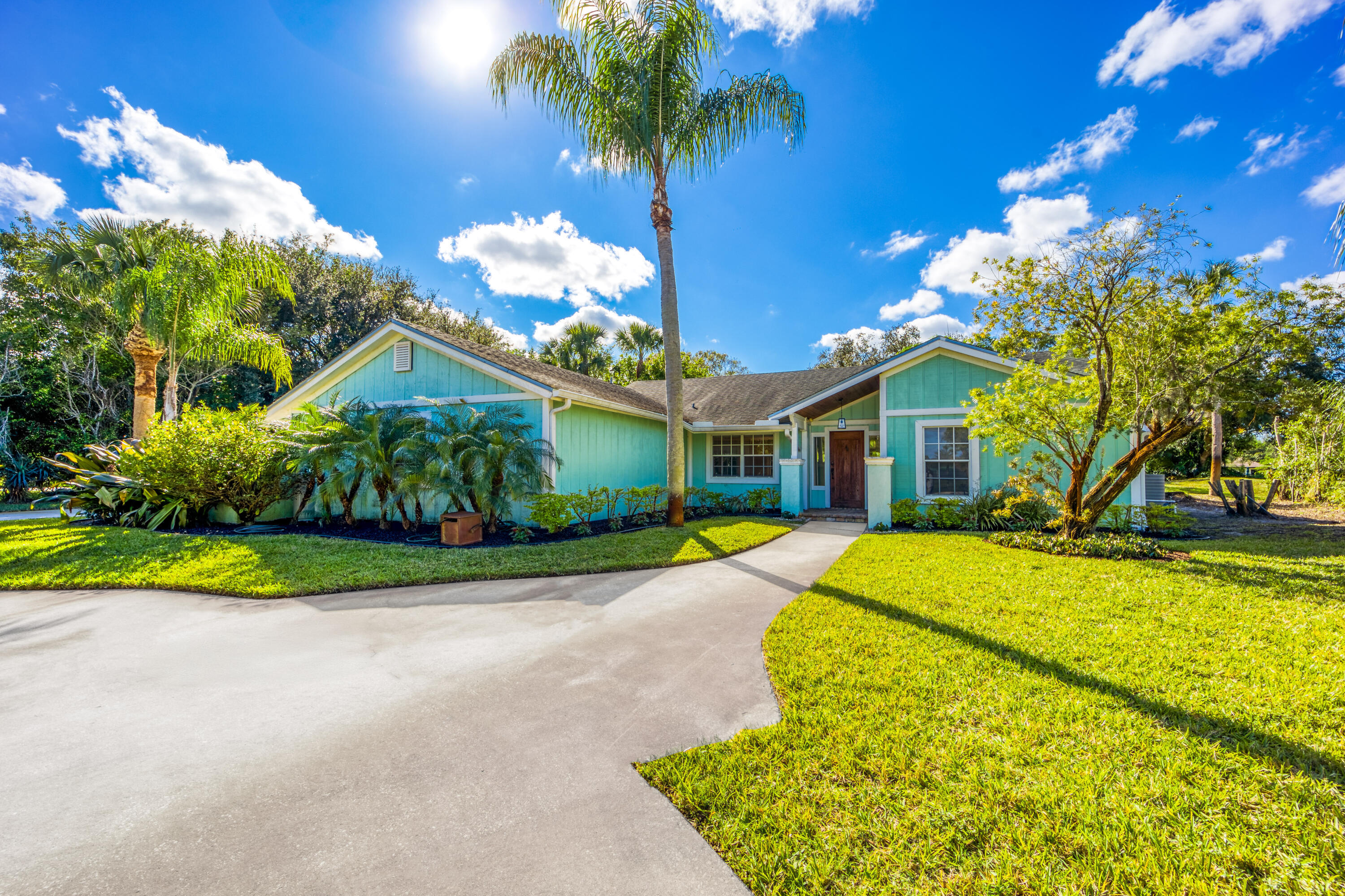 2232 SW Racquet Club Drive — photo
