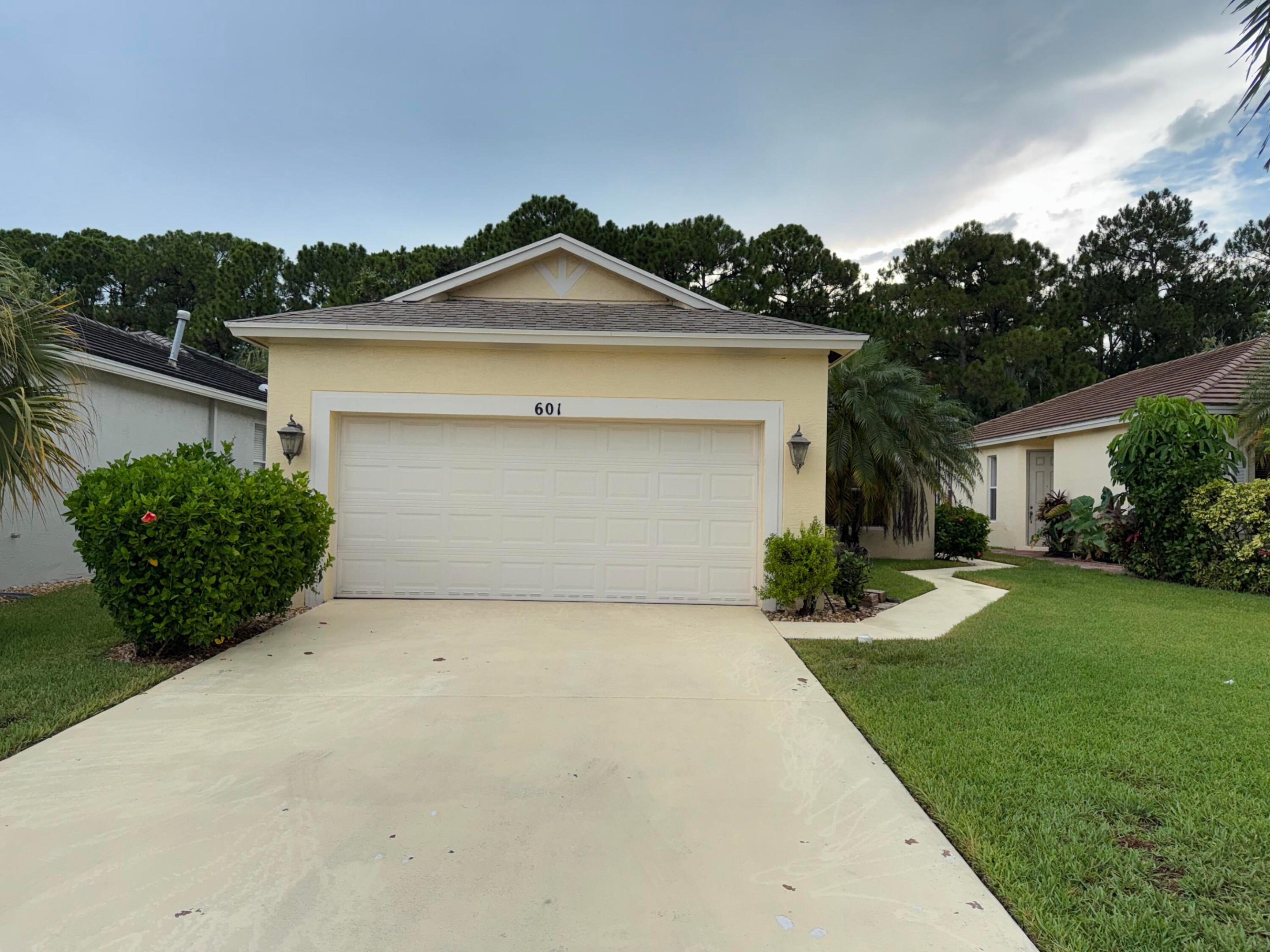 601 SW Indian Key Drive — photo