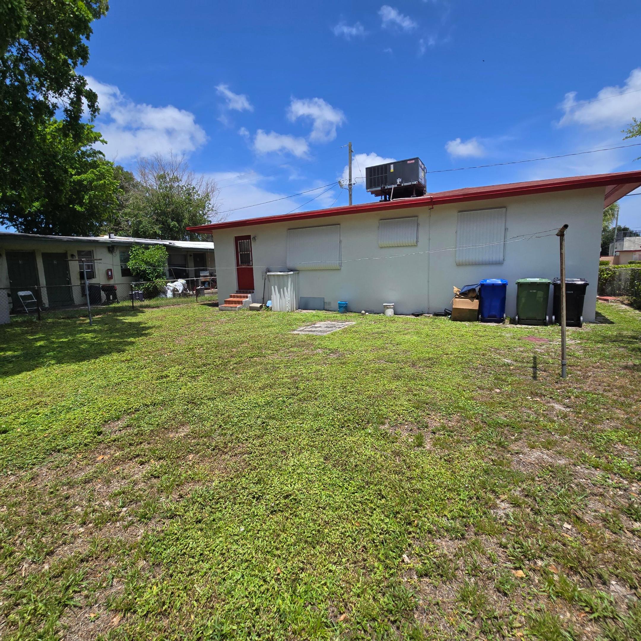 617 NW 13th Terrace — photo