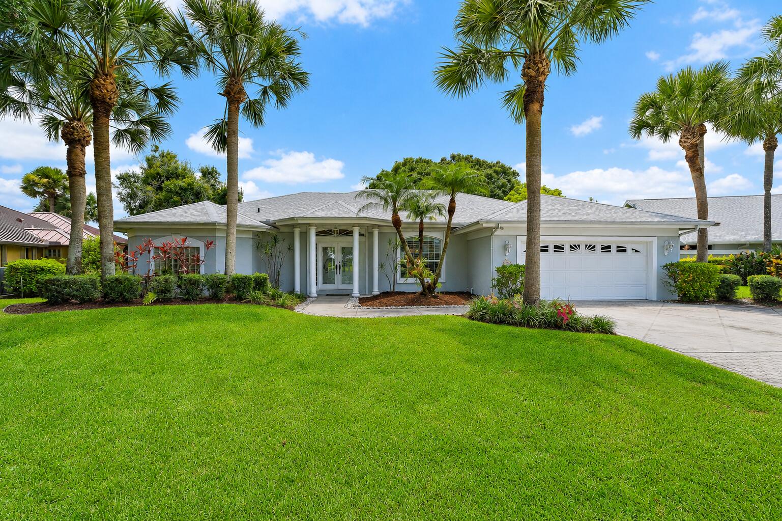 2108 SW Oakwater Point — photo