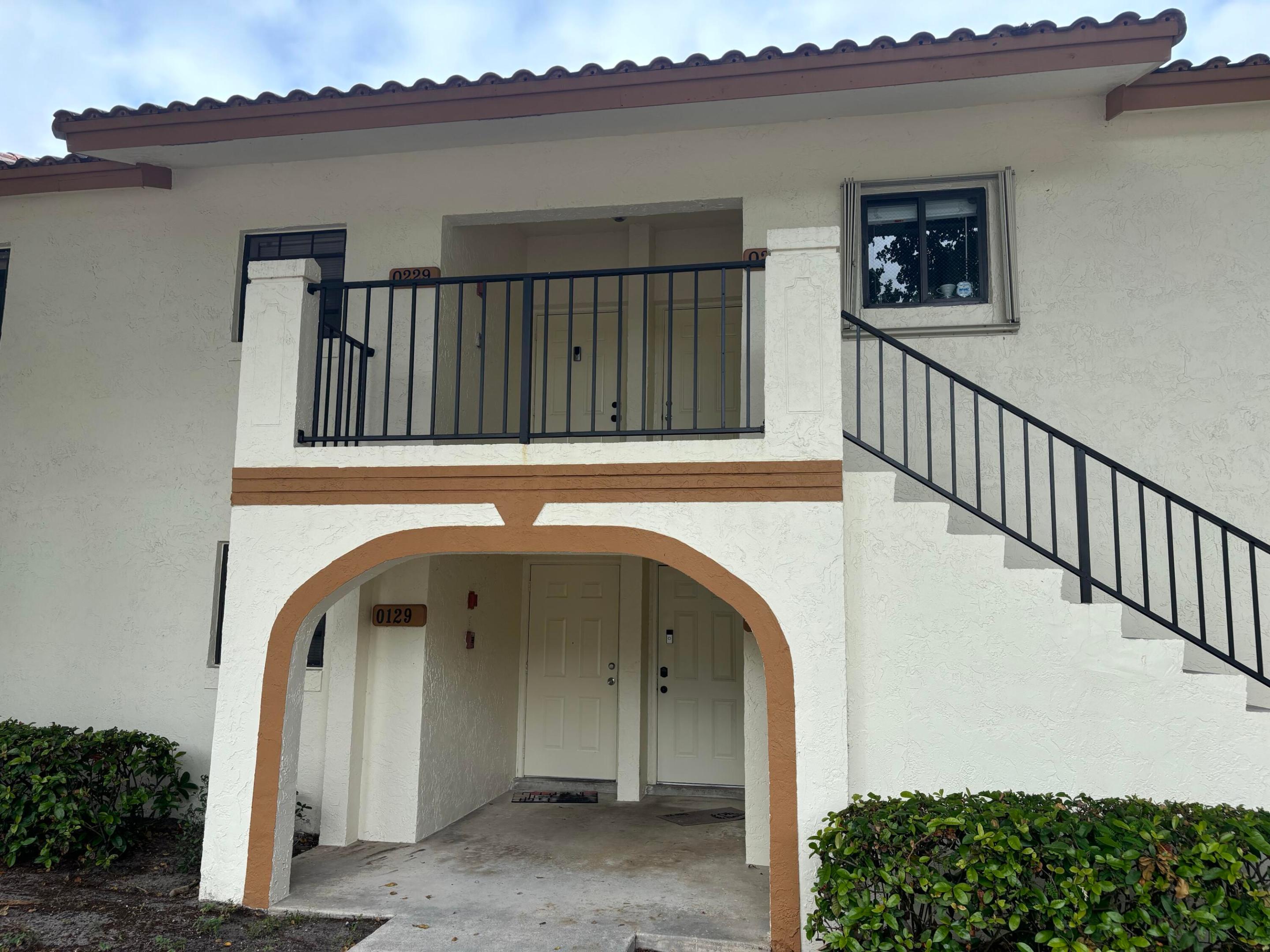 301 Olivewood Place O229 — photo