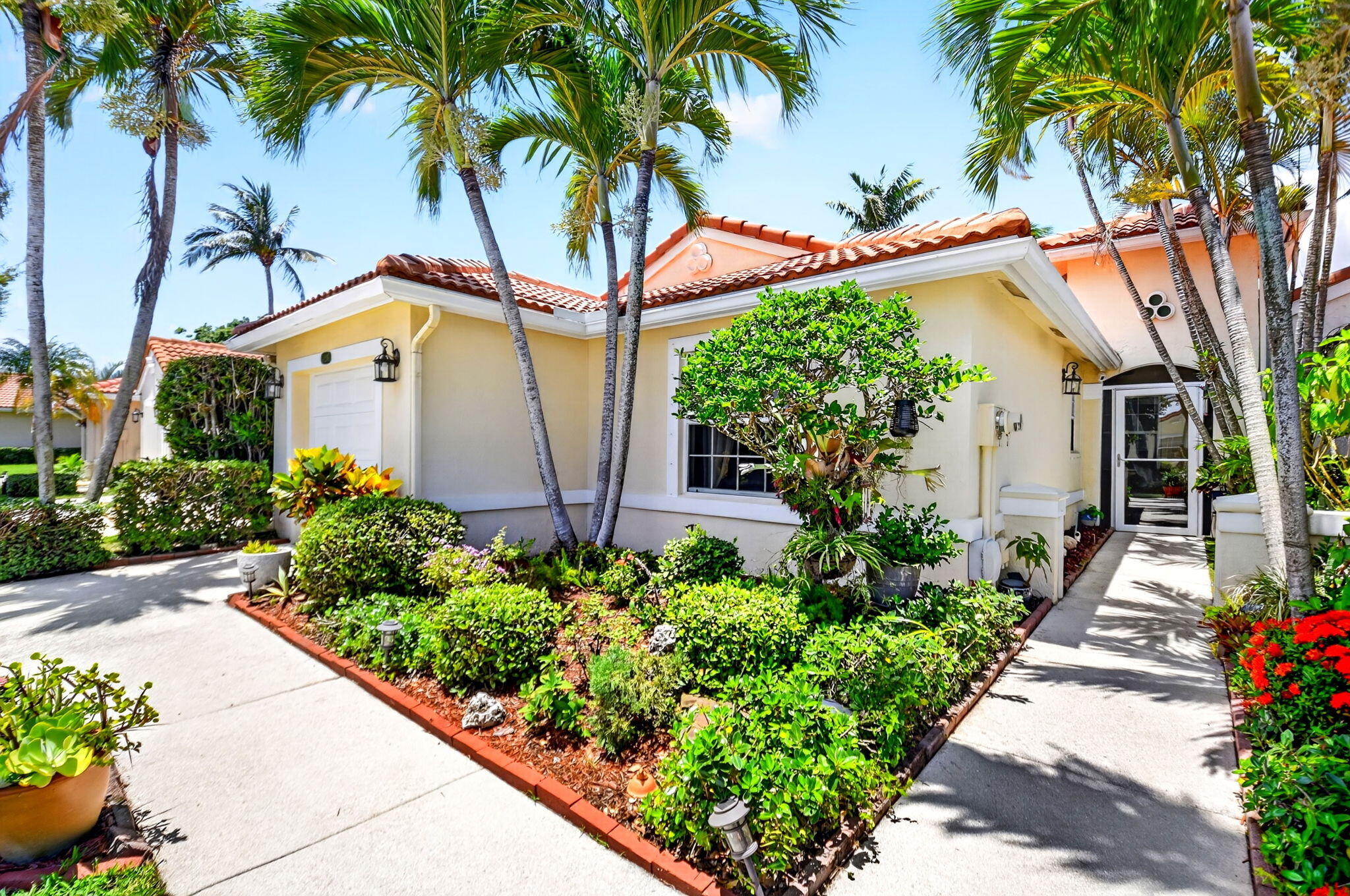 7285 Burgess Drive — photo