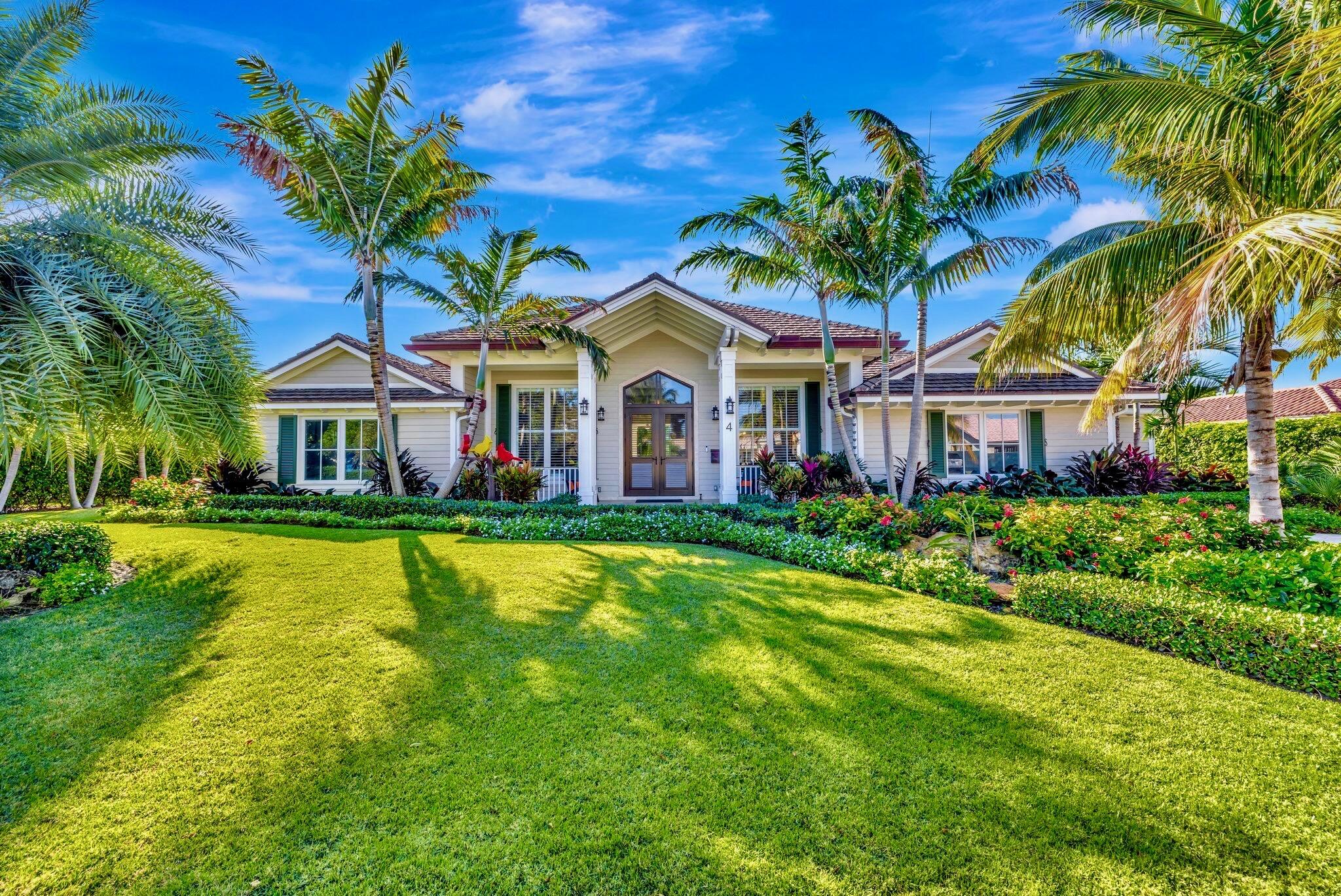 4 Oneida Lane, Sea Ranch Lakes, FL 33308