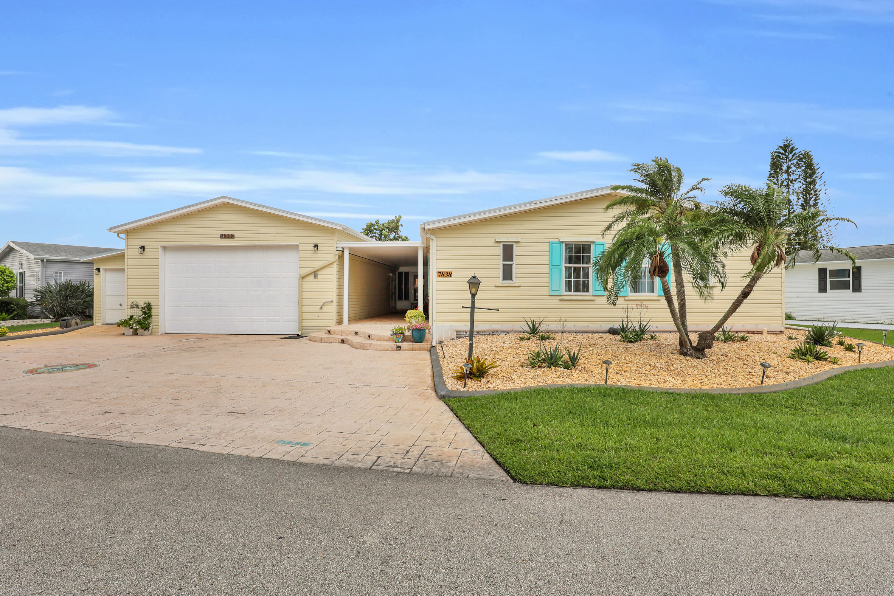 7838 Meadowlark Lane — photo
