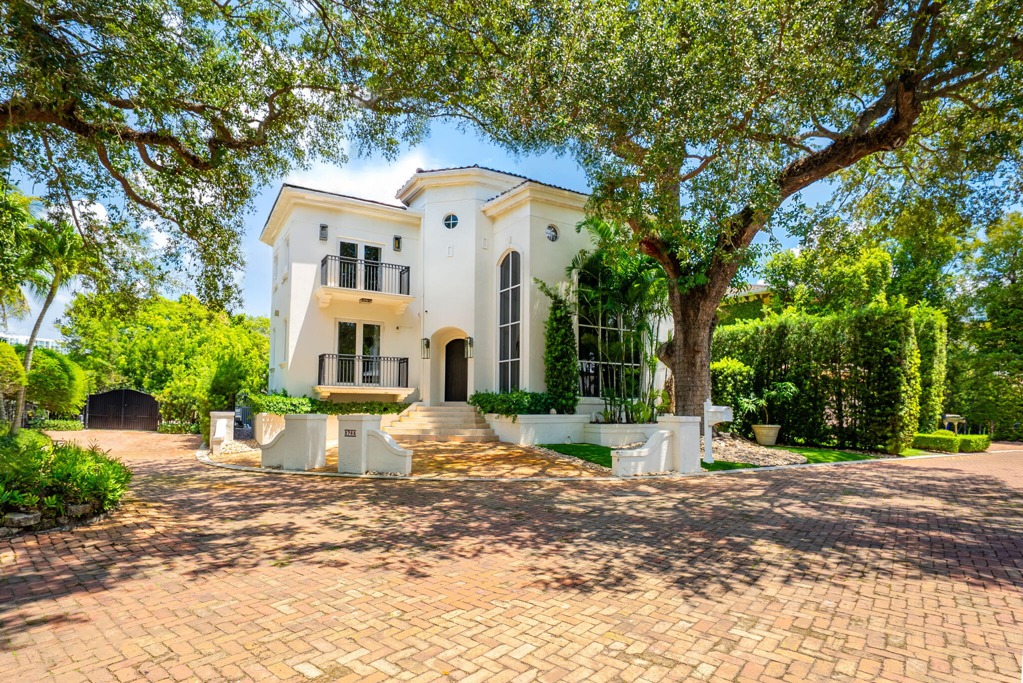 2765 Brickell Court — photo