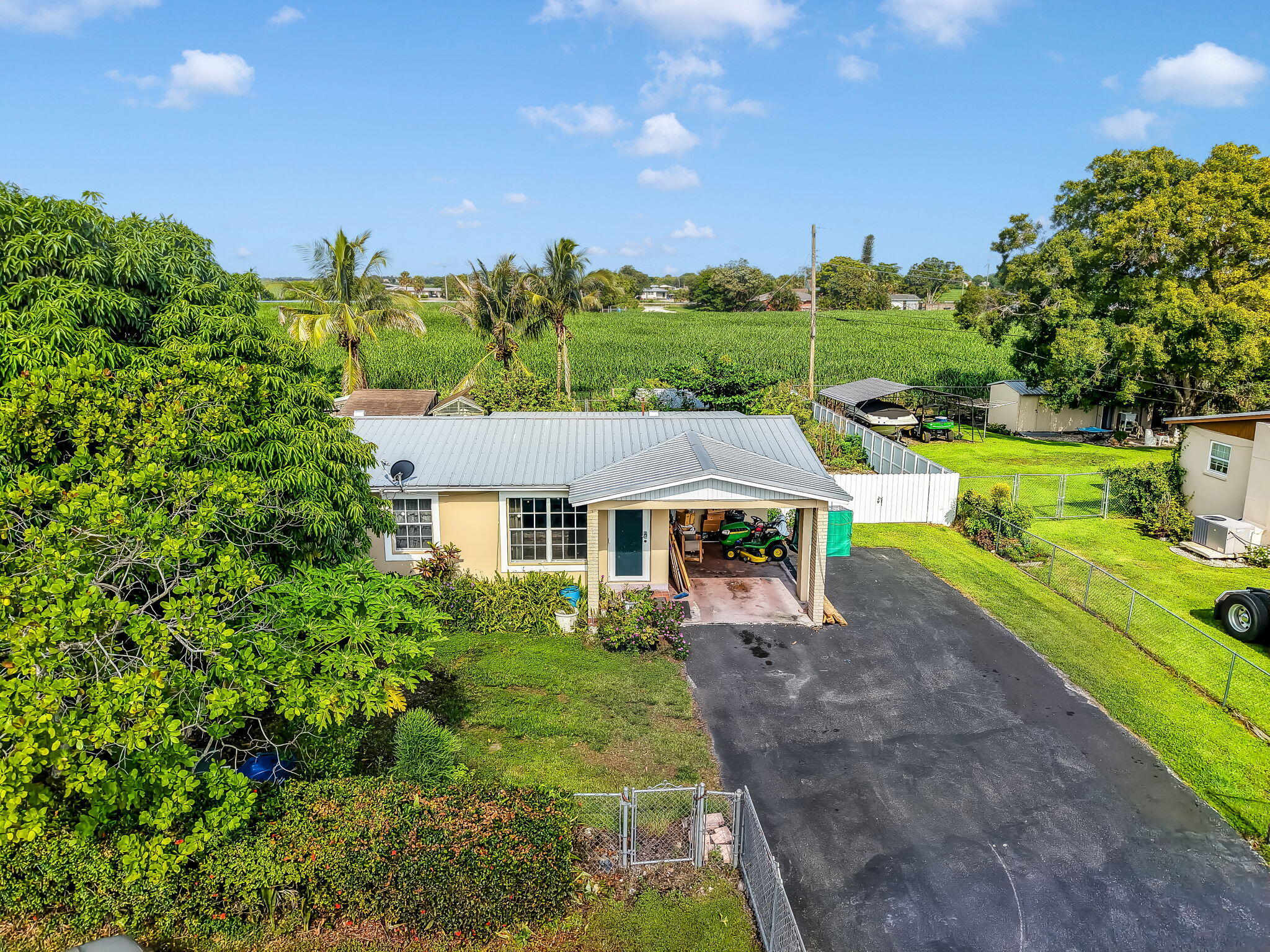 1048 Whitaker Road — photo