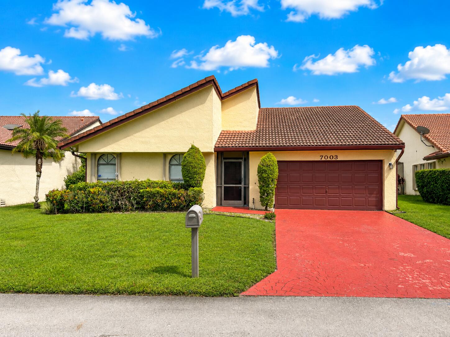 7003 Golf Pointe Circle — photo