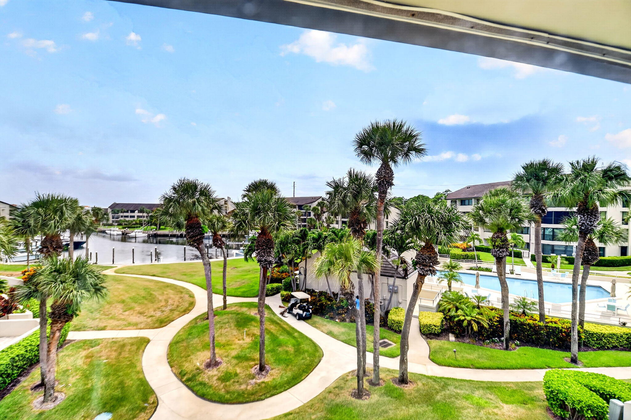 1149 Marine Way E G3L — photo