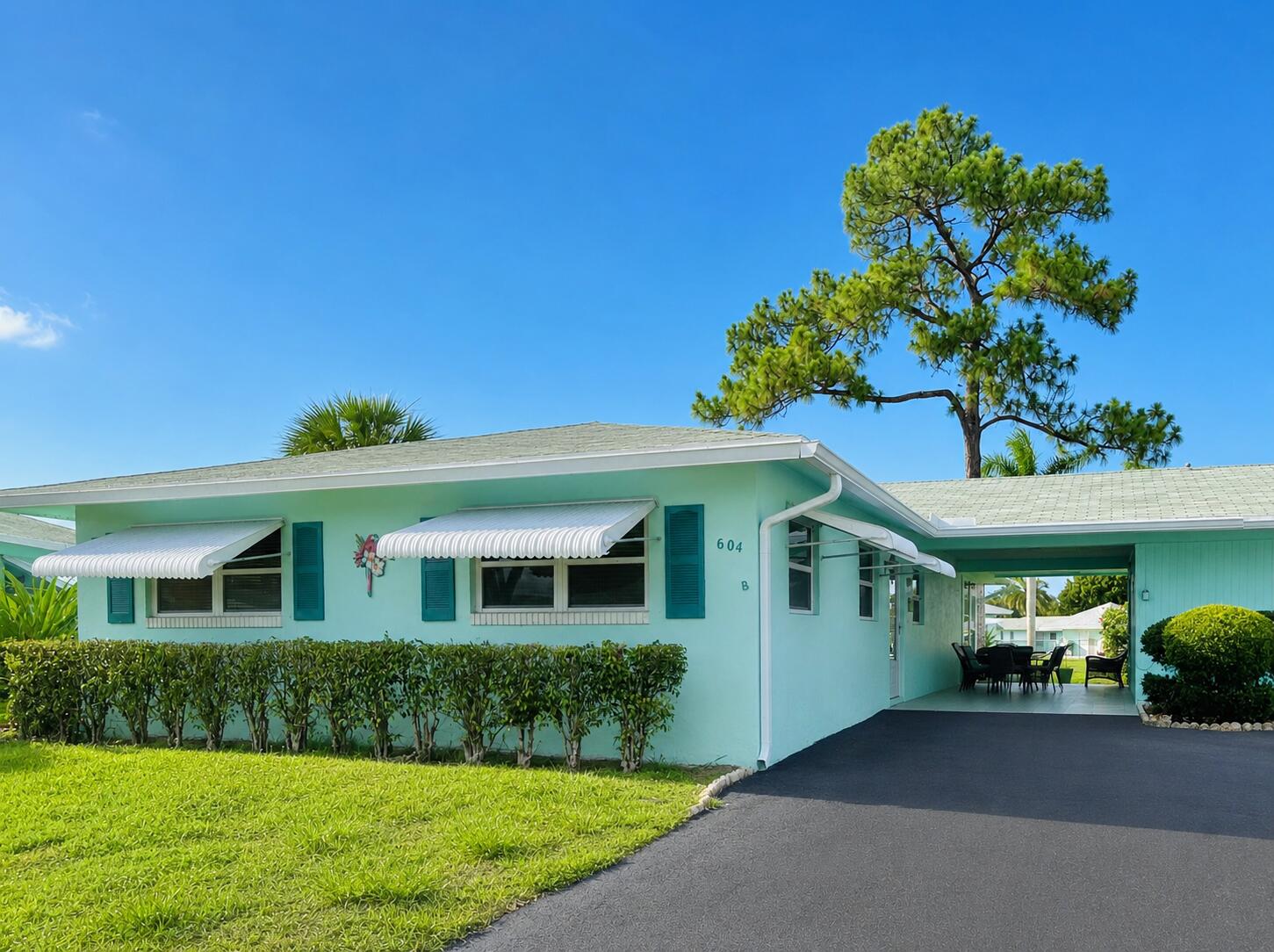 604 Hummingbird Lane — photo