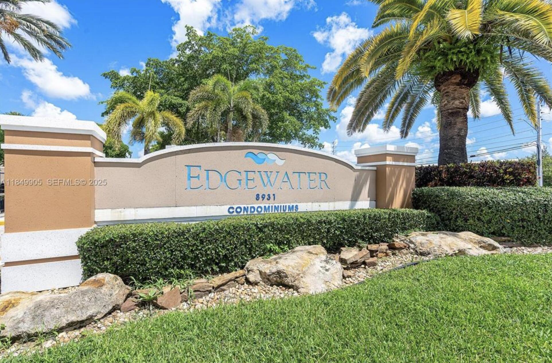 8955 Wiles Road 306 — photo