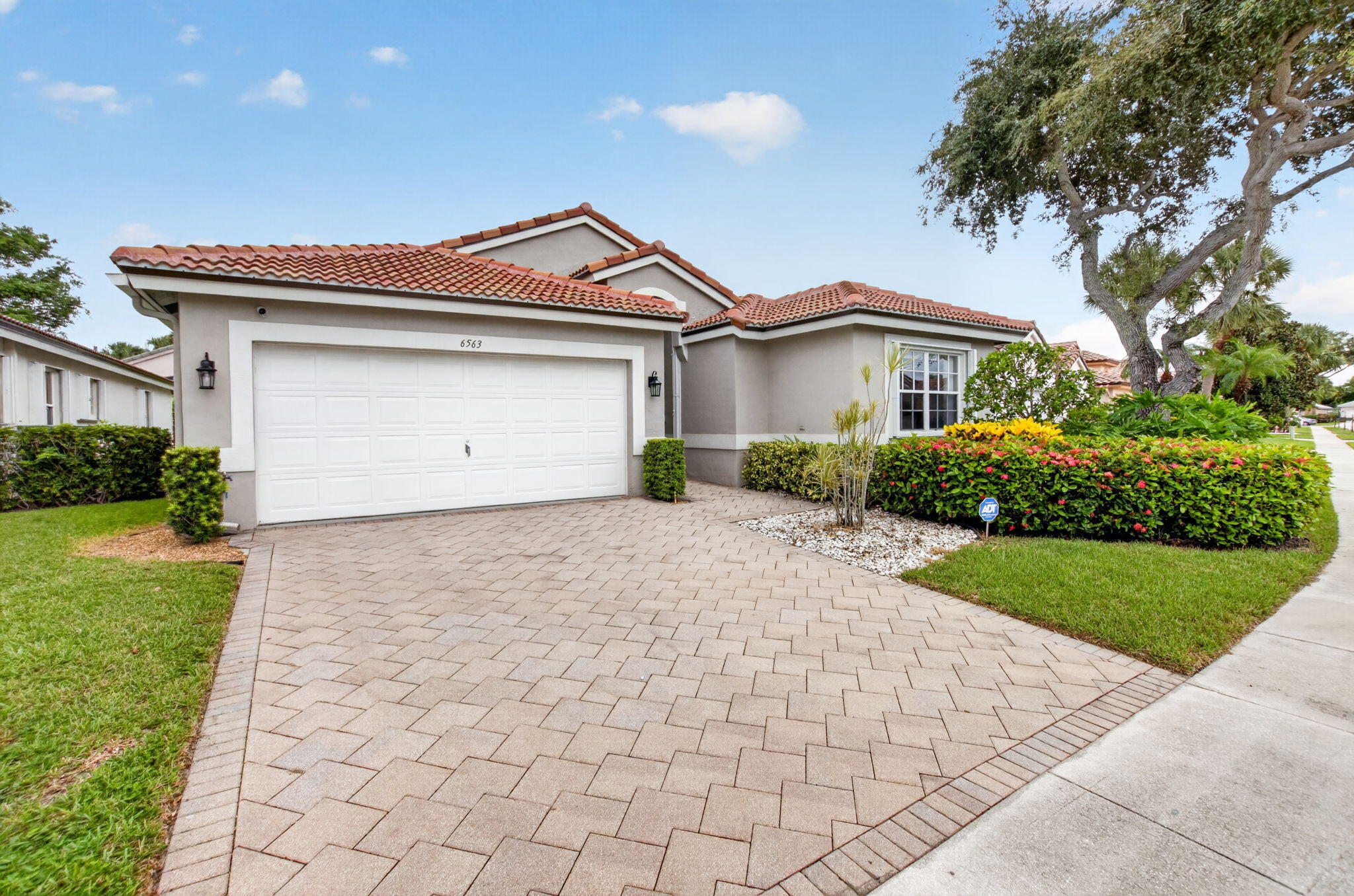 Home in Boynton Beach, FL 33437 — photo 3