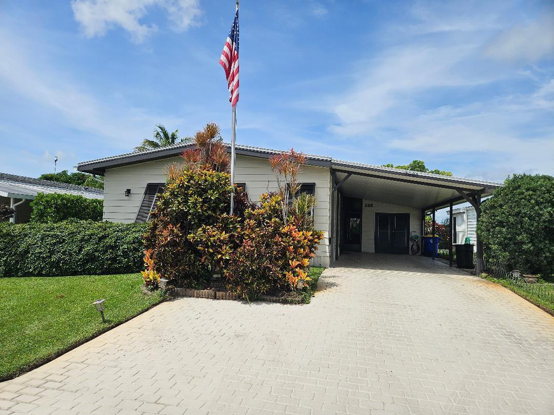 7680 SE Shenandoah Drive — photo