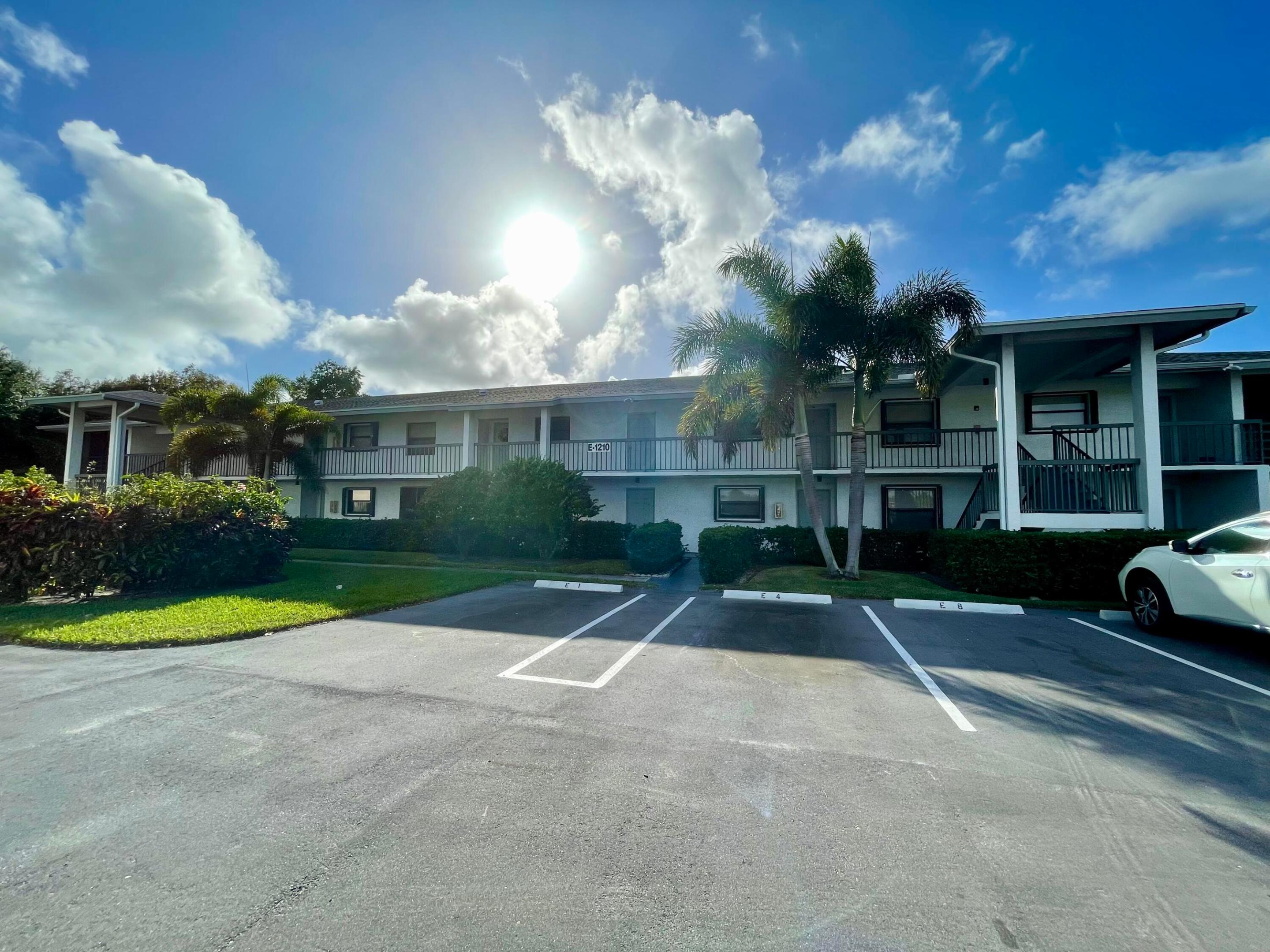1210 SE Parkview Place E3 — photo