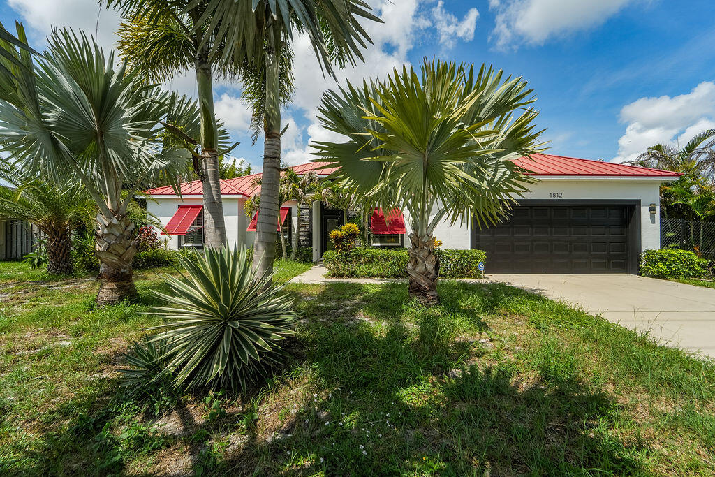 1812 SE Fallon Drive — photo