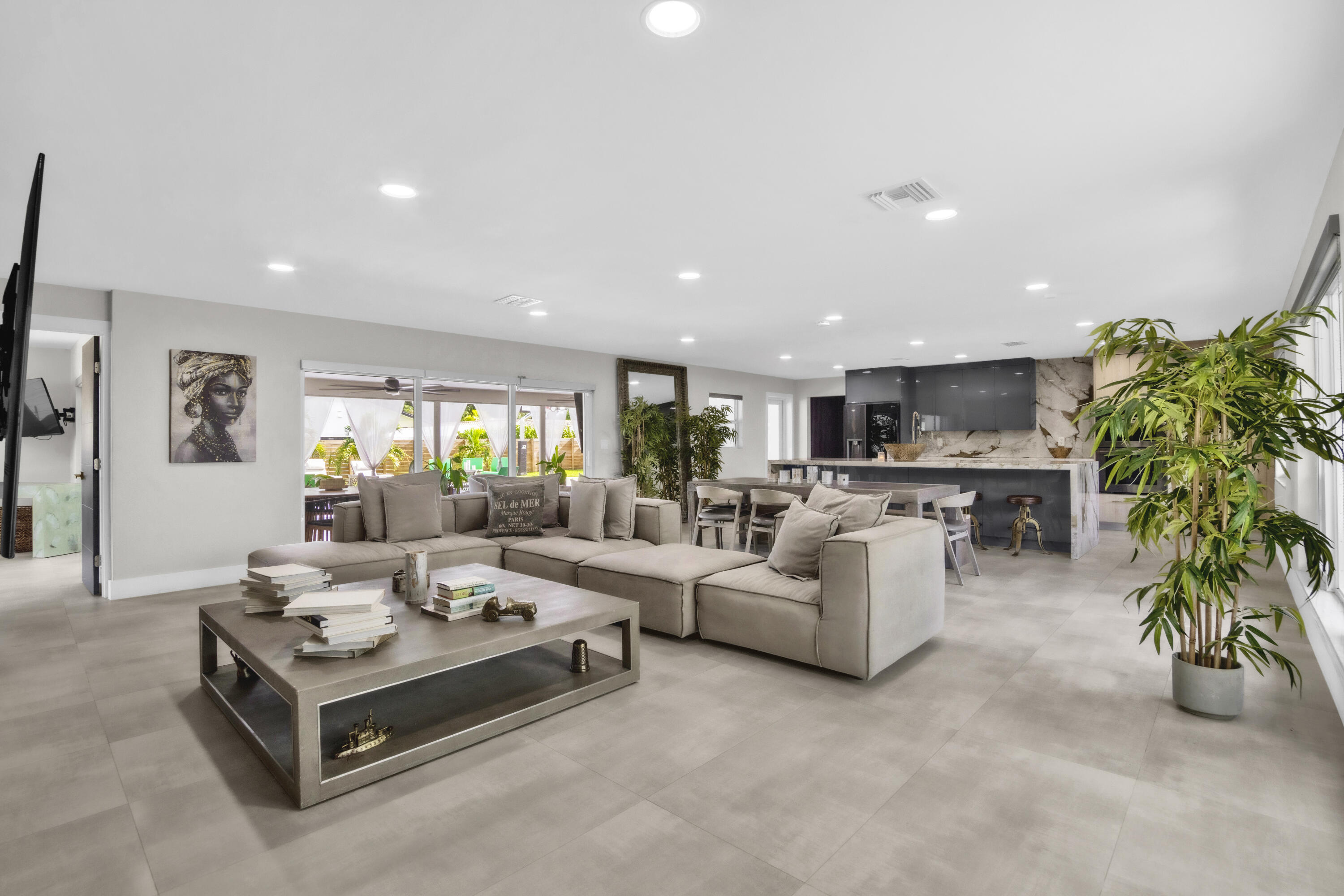 Home in Plantation, FL 33317 — photo 3