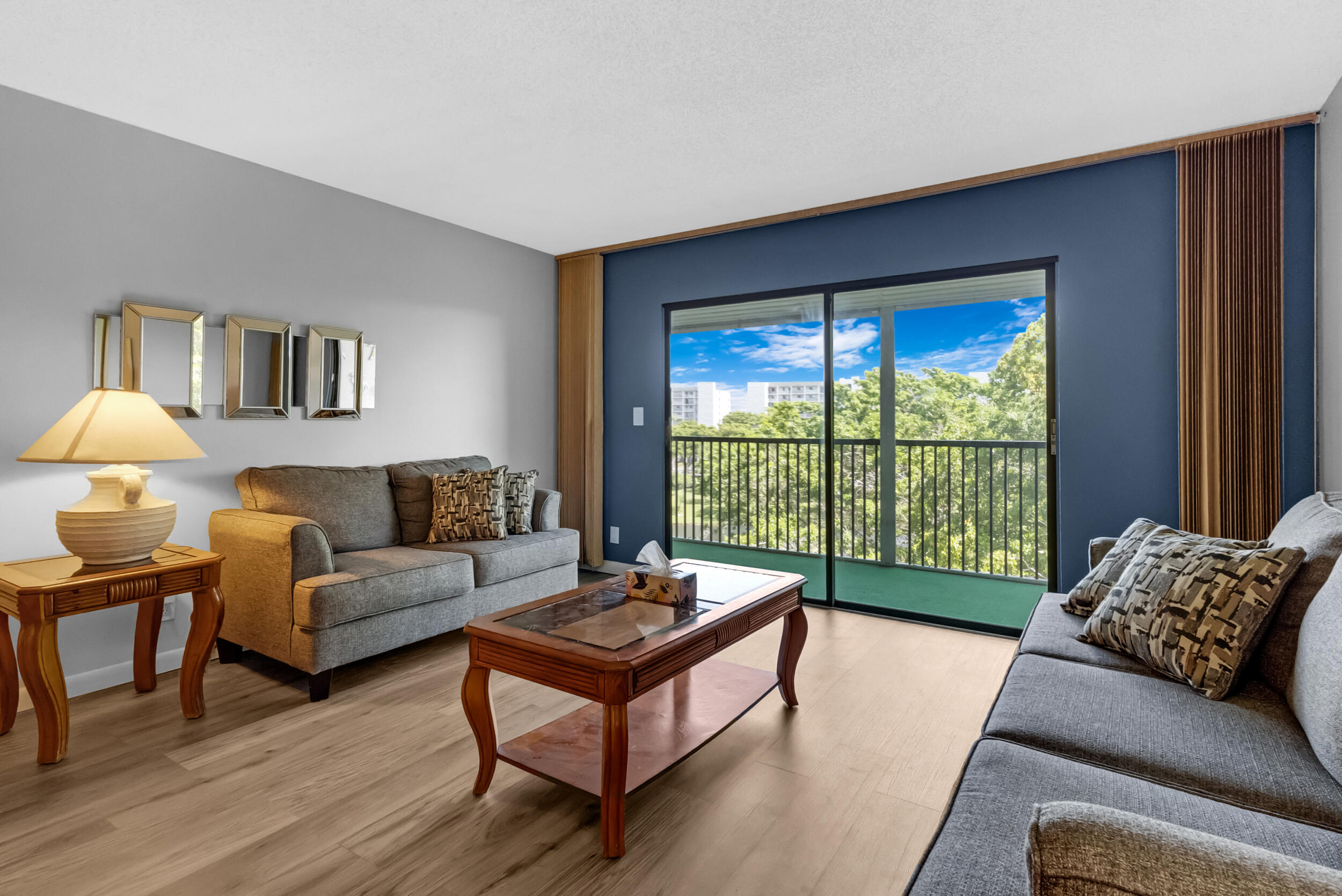 2209 S Cypress Bend Drive 507 — photo