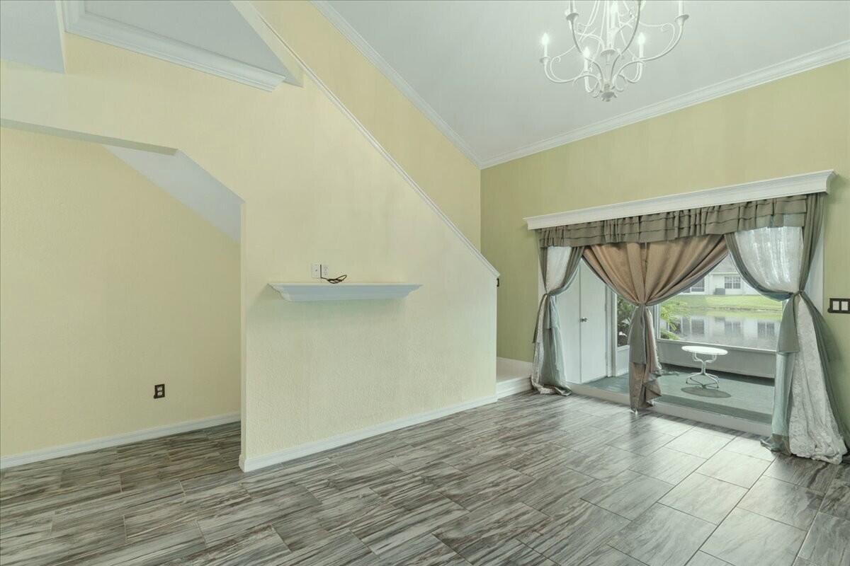 1820 Waterford Drive — photo