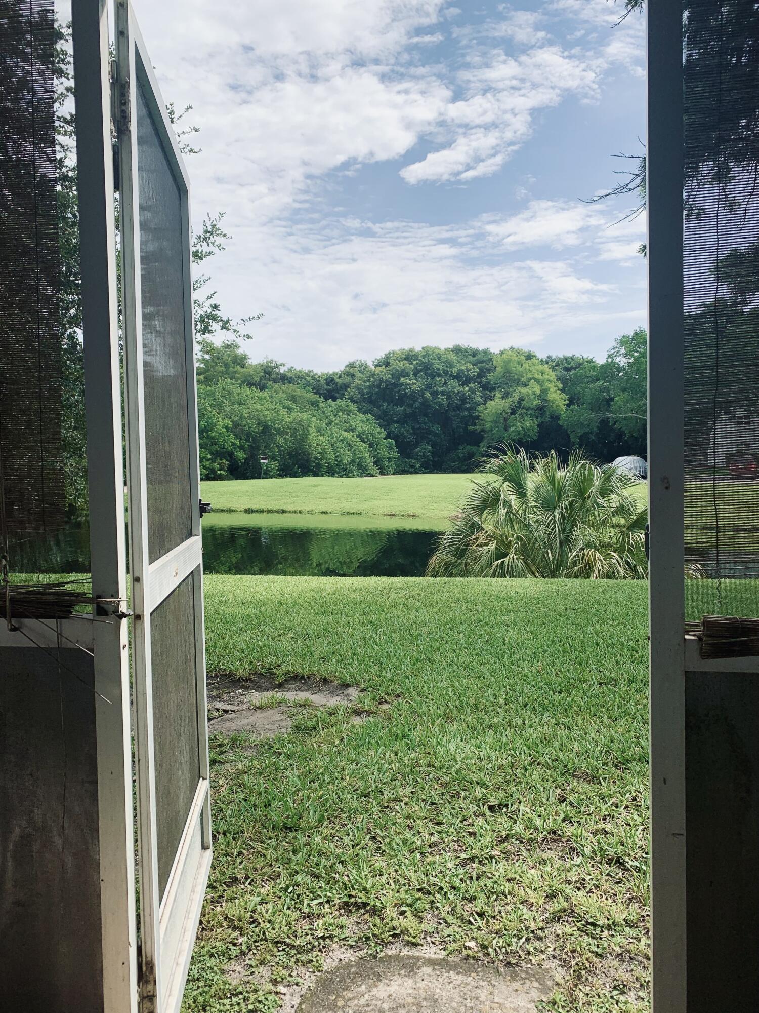 1040 Newport H 1040 — photo