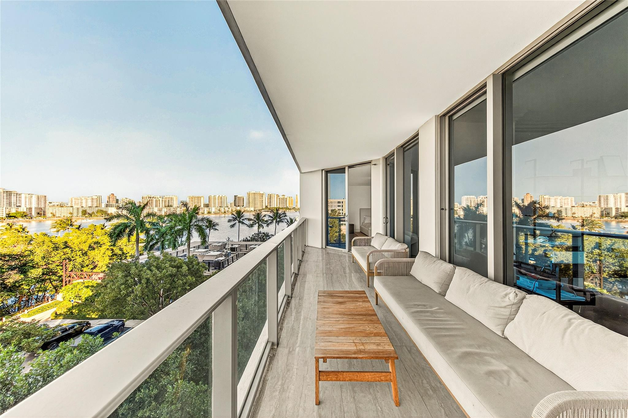 17301 Biscayne Boulevard 506 — photo