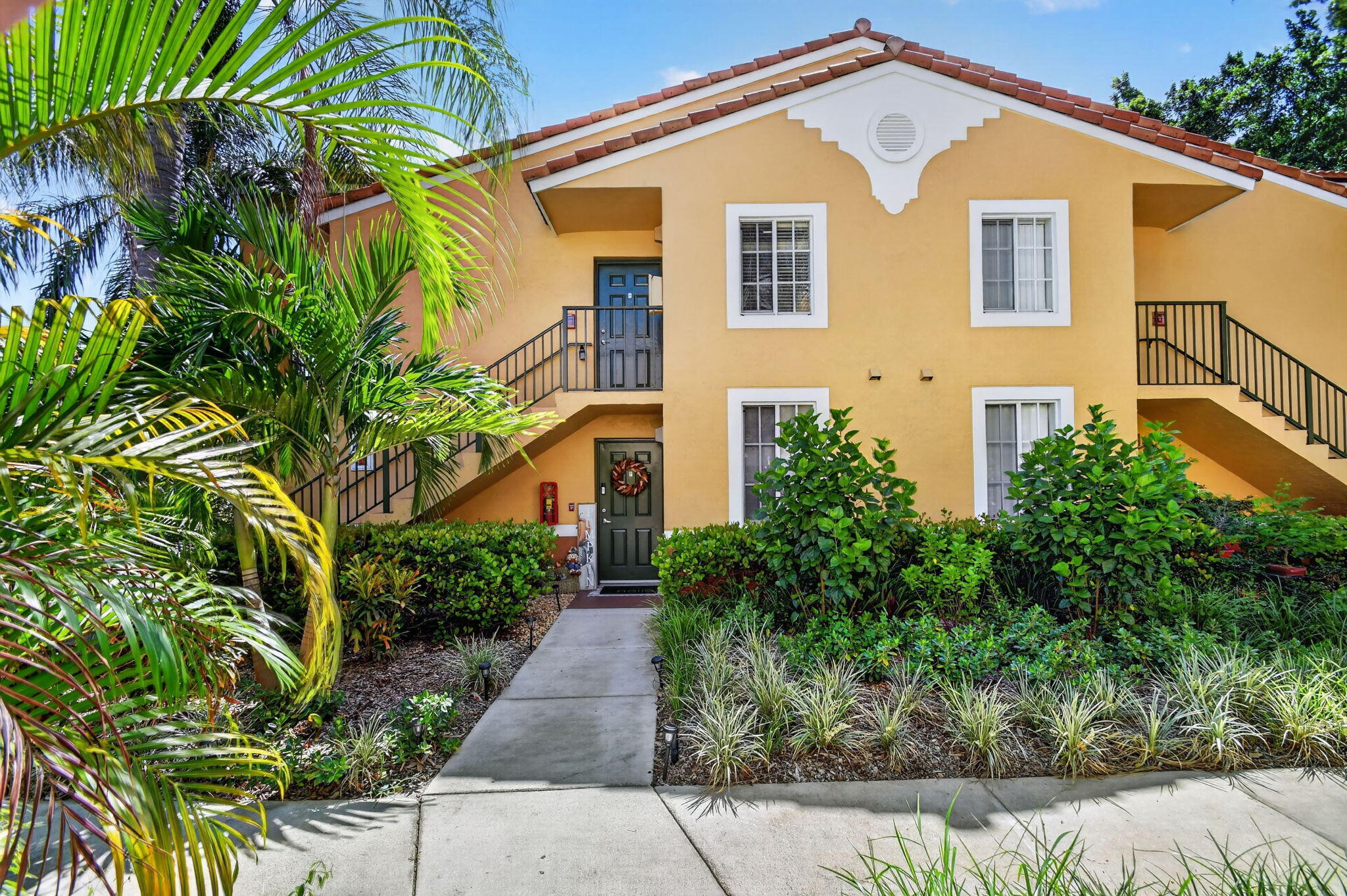 160 Yacht Club Way 211 — photo
