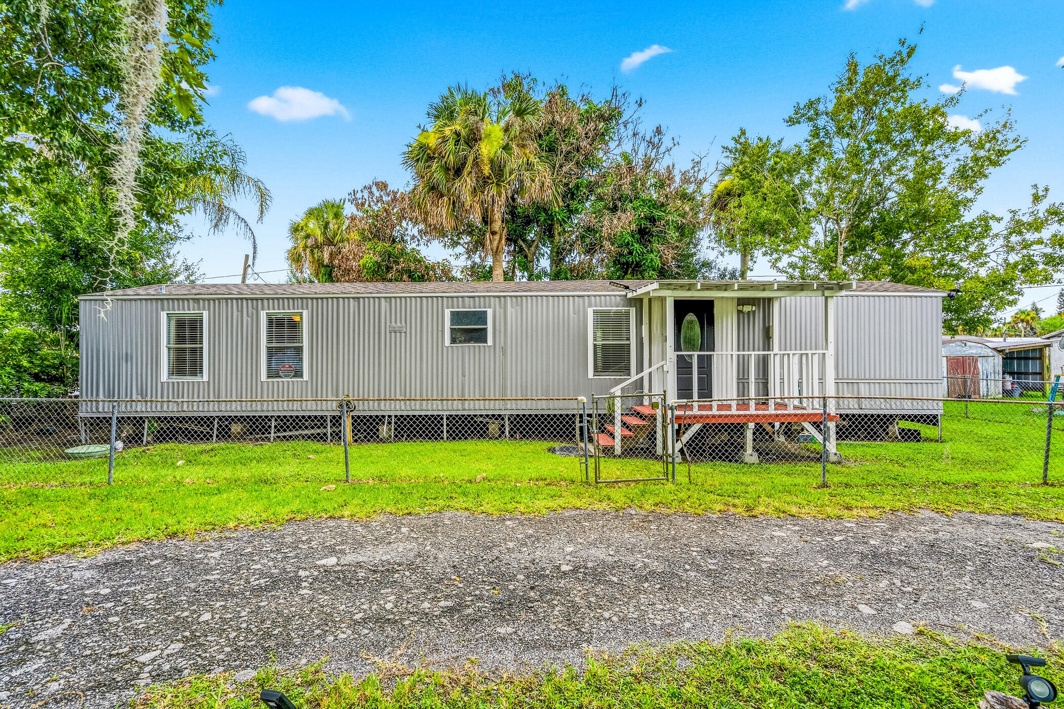 5133 Melissa Lane — photo