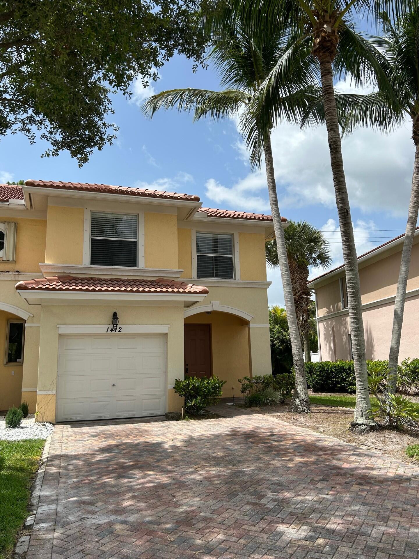1412 Seminole Palms Drive — photo