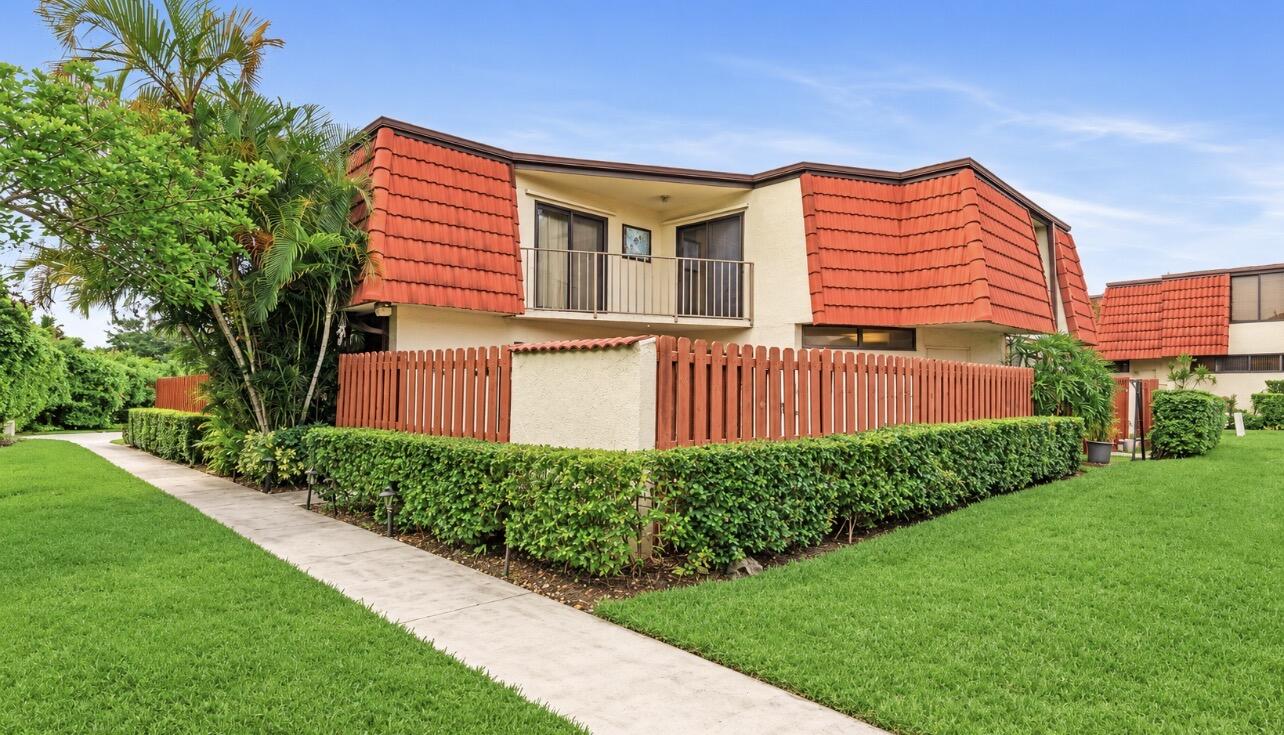 3874 Victoria Drive — photo