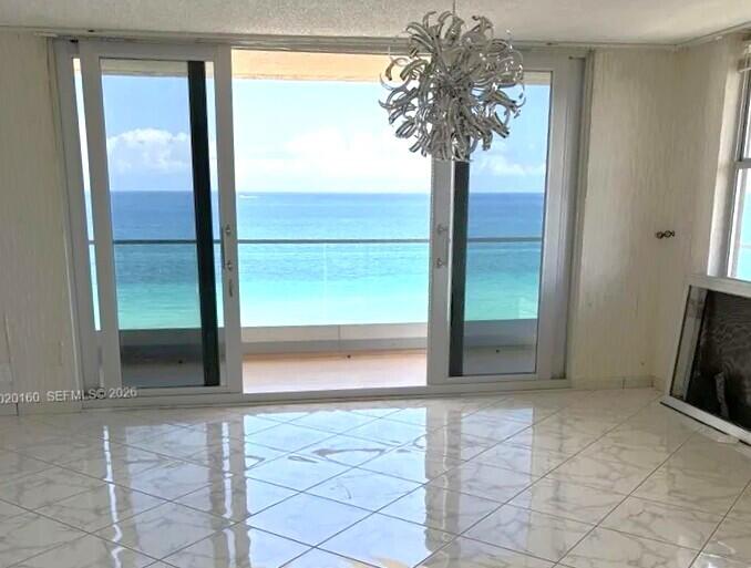1920 S Ocean Drive 16B — photo