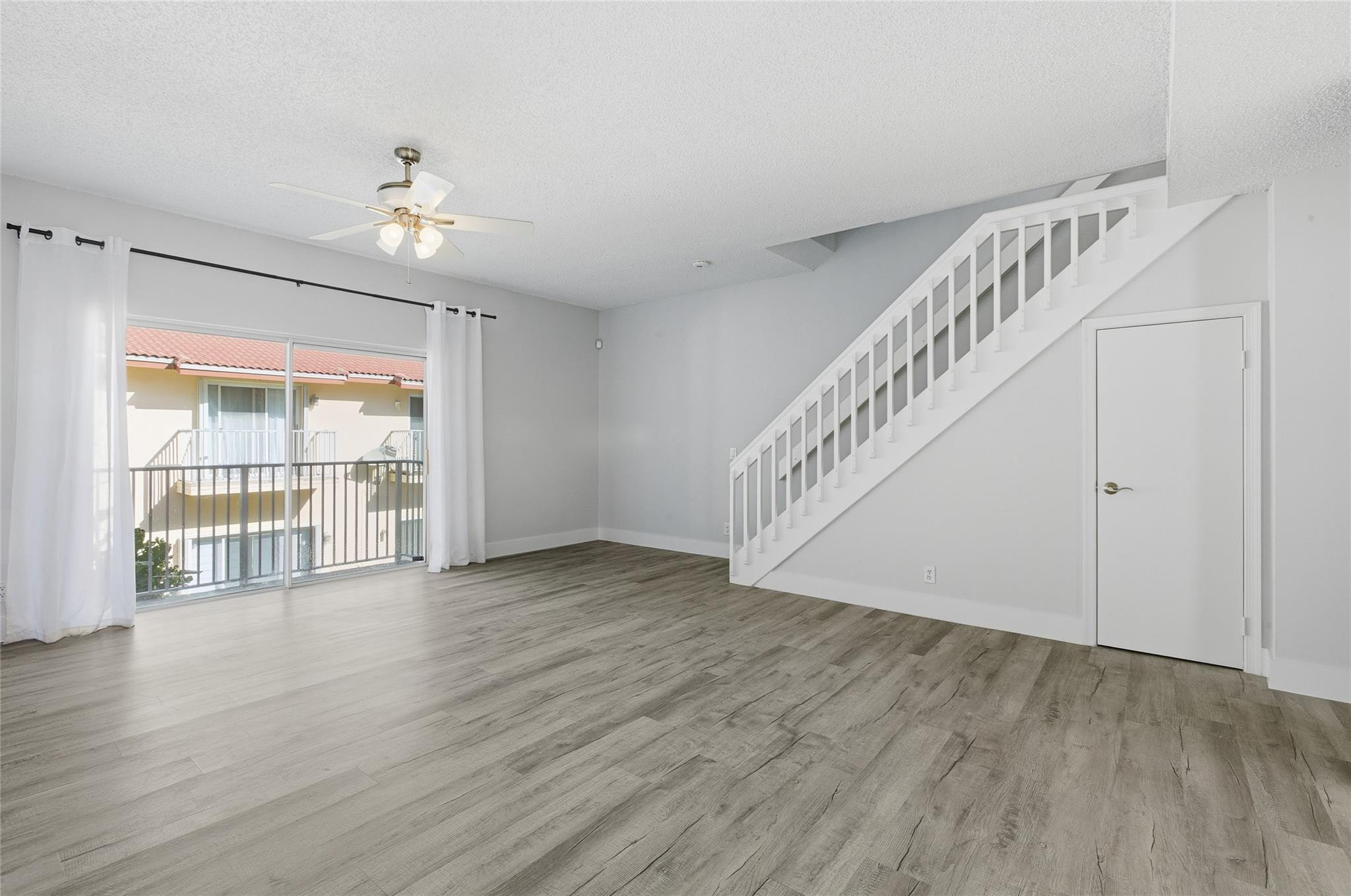2381 NE 14th Street Causeway 206 — photo