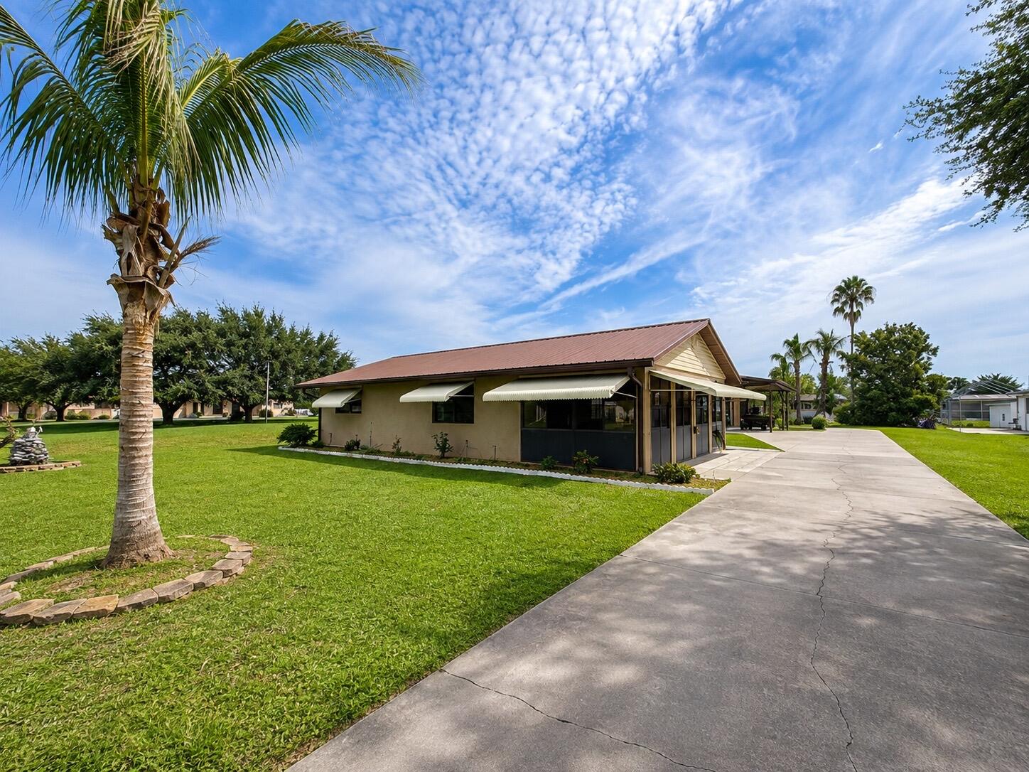 1095 Chobee Loop — photo