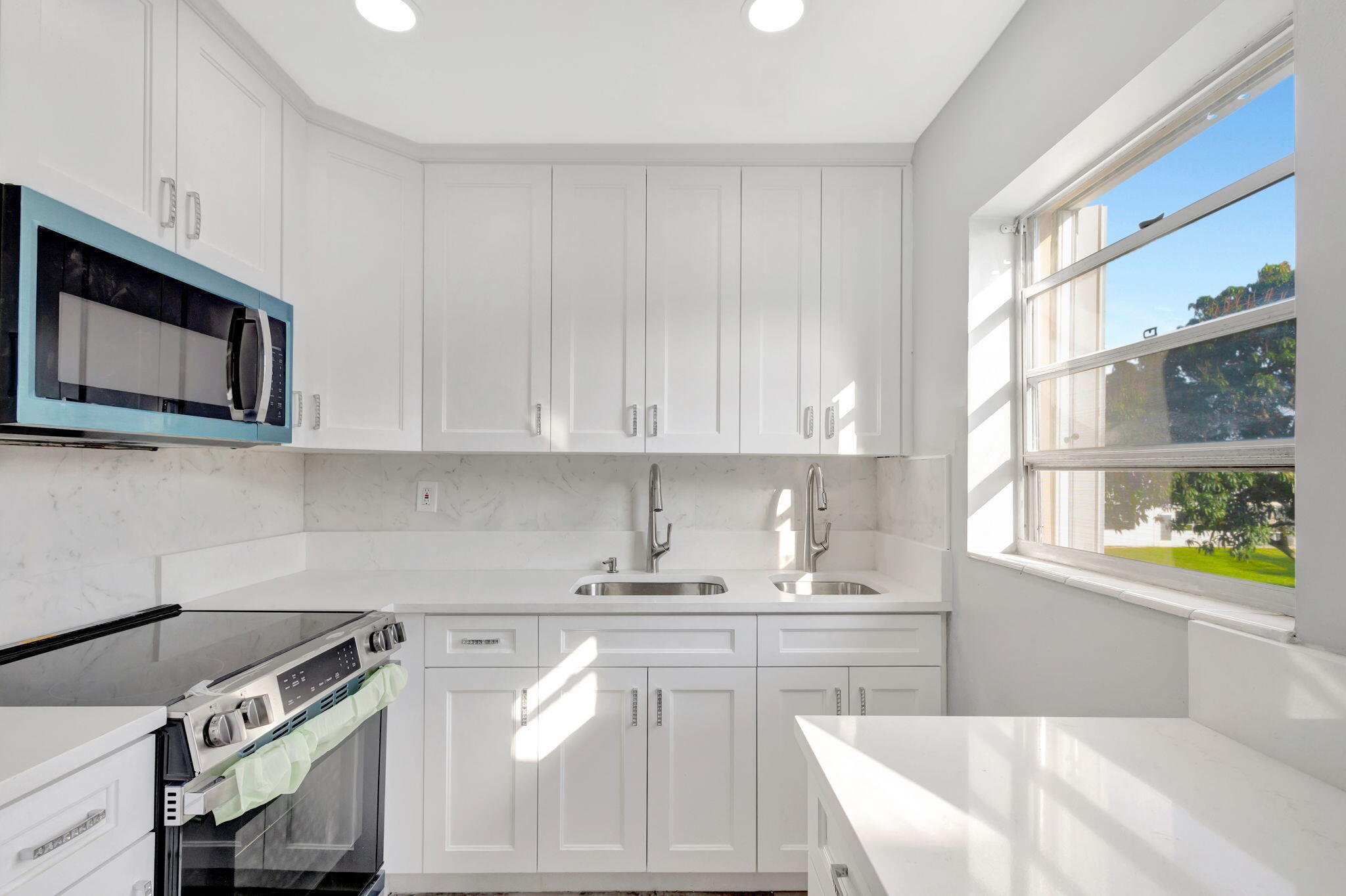 121 Bedford E — photo