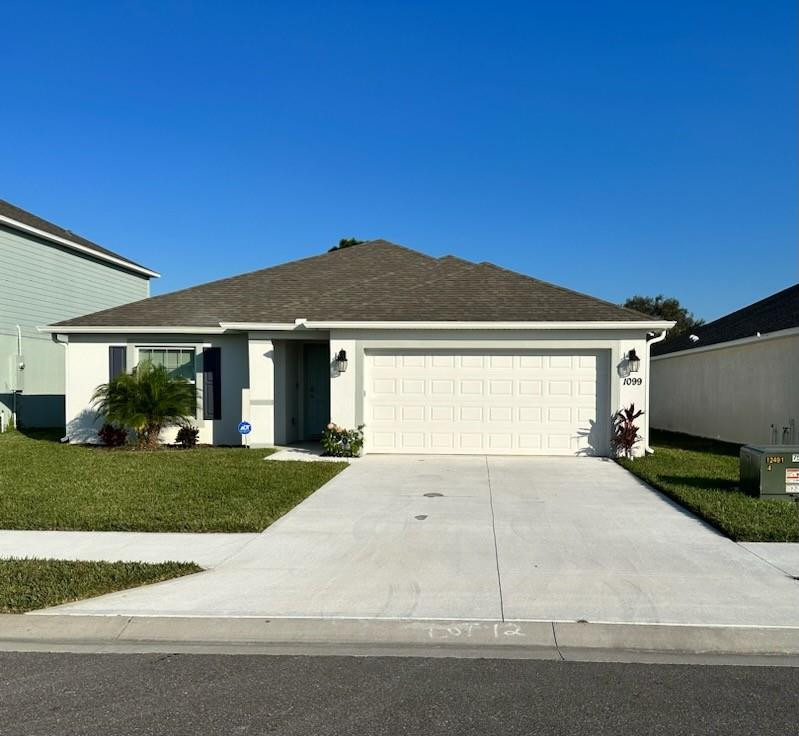 1099 Dania Circle NE — photo