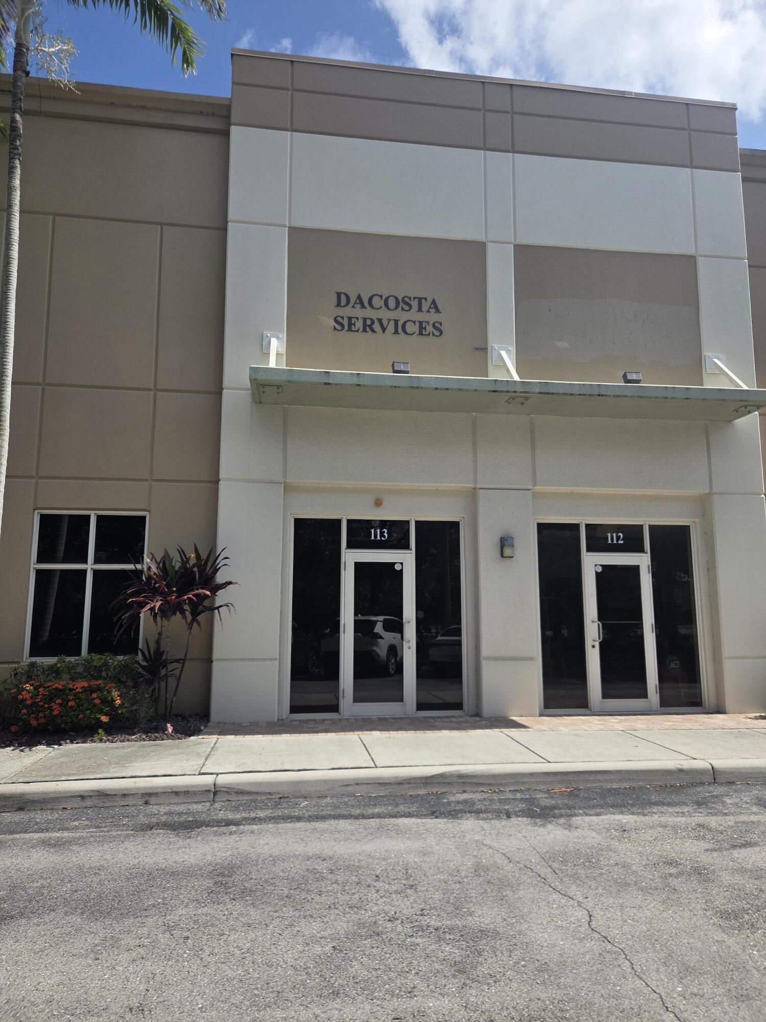 1000 Stinson Way 113 — photo