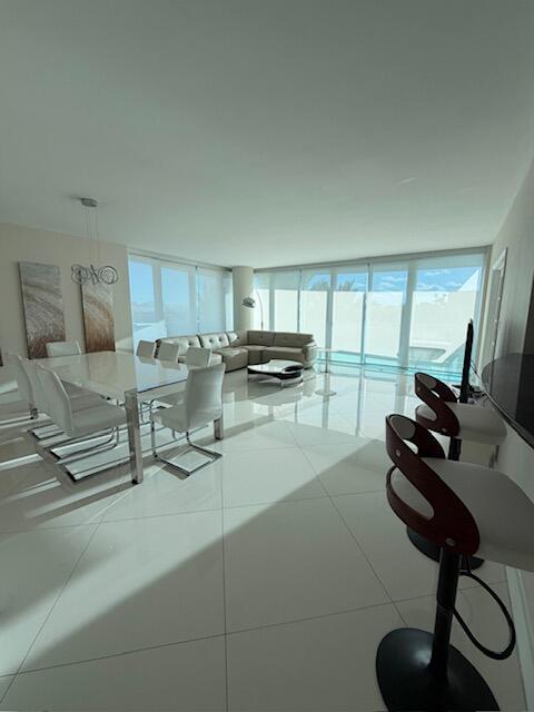 9401 Collins Avenue 402 — photo
