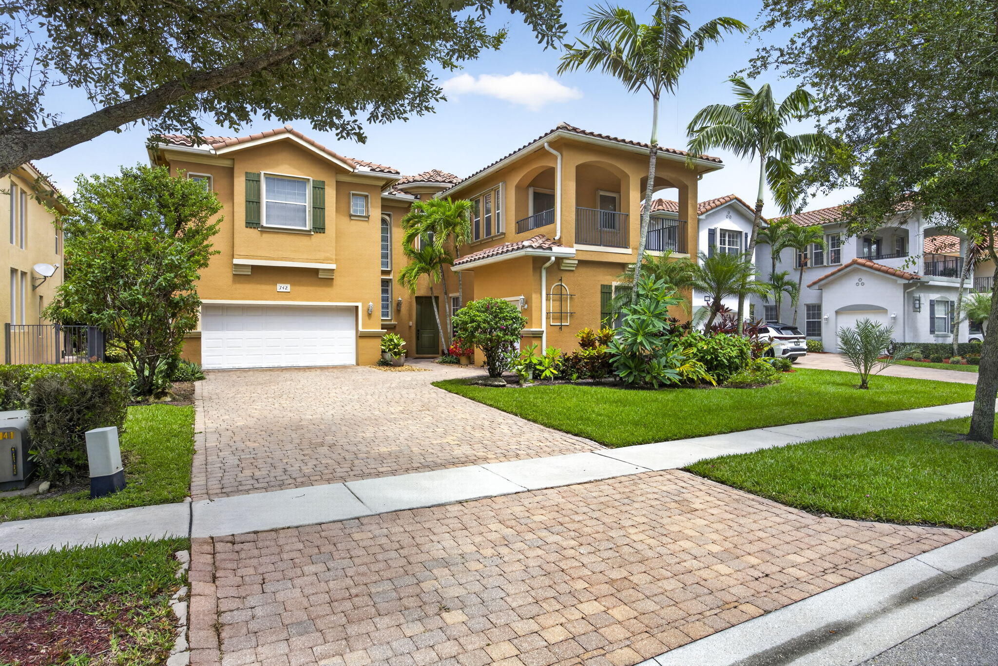 742 Cresta Circle — photo