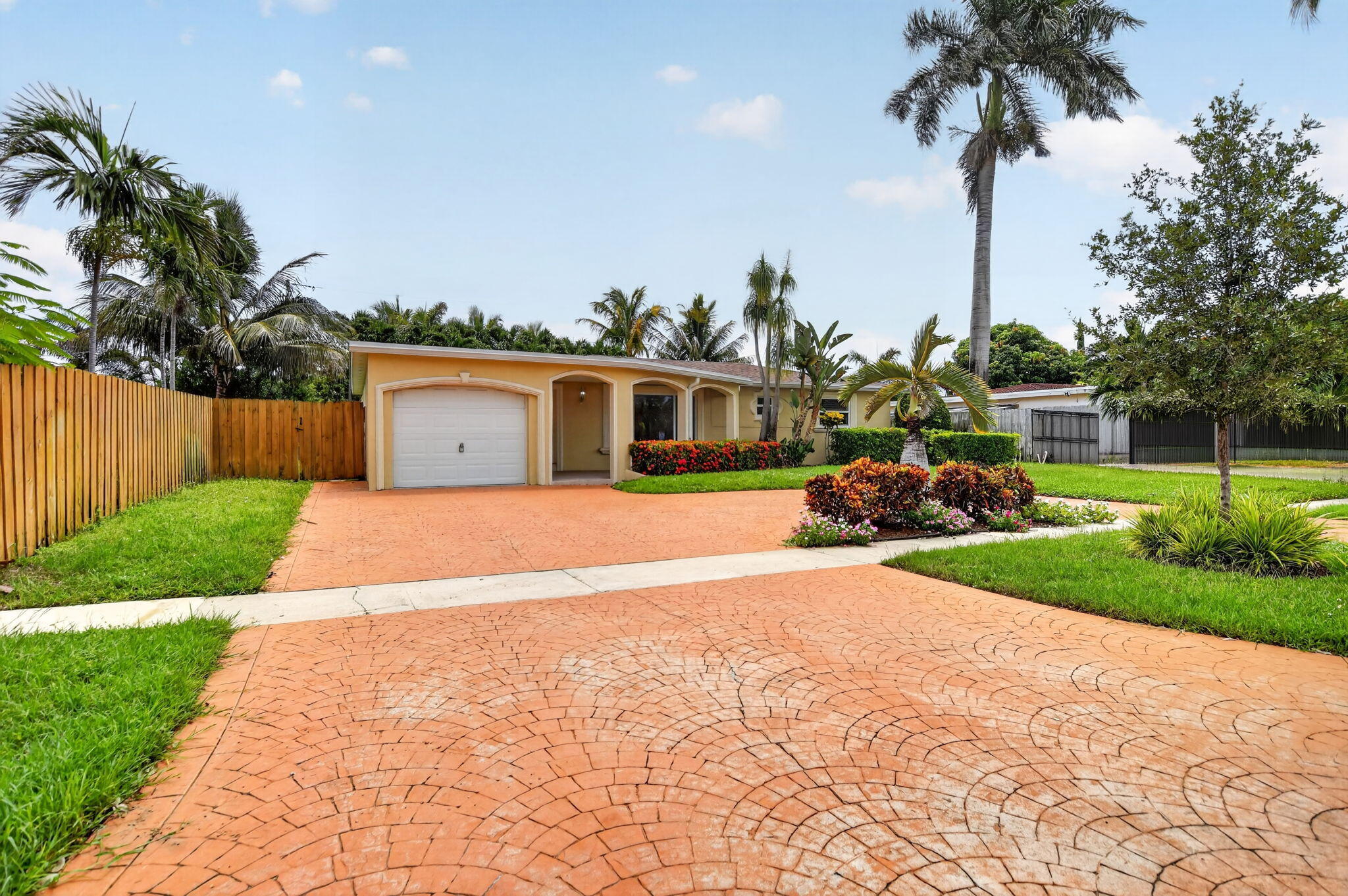 2250 NE 4th Court, Boca Raton, FL 33431 — photo 2