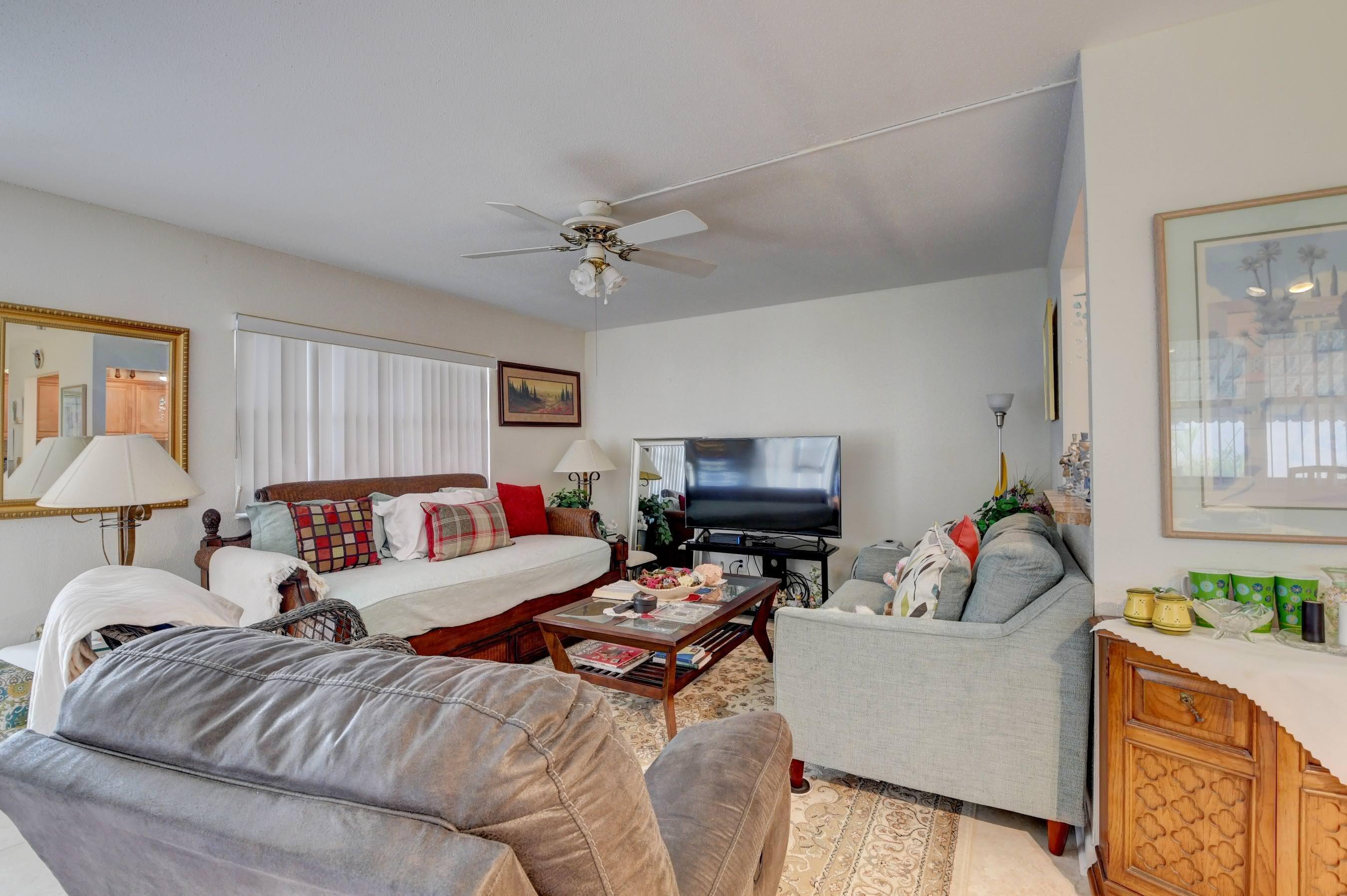 450 Brittany Drive — photo