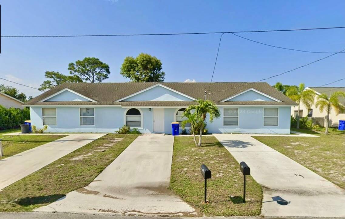 5205 SE Primrose Way — photo