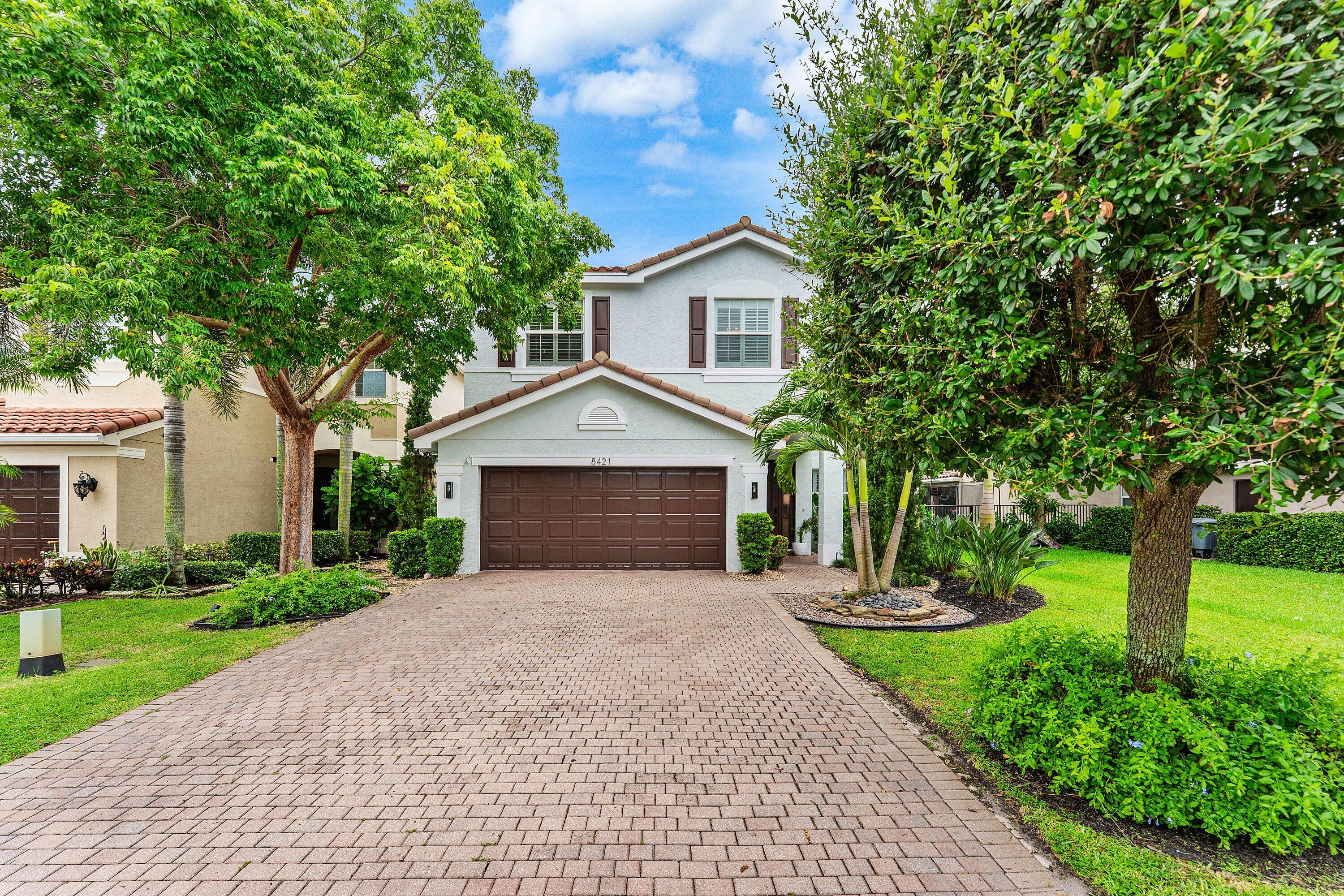 8421 Calabria Lakes Drive — photo