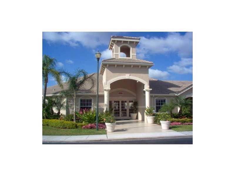 5055 Wiles Road 201 — photo
