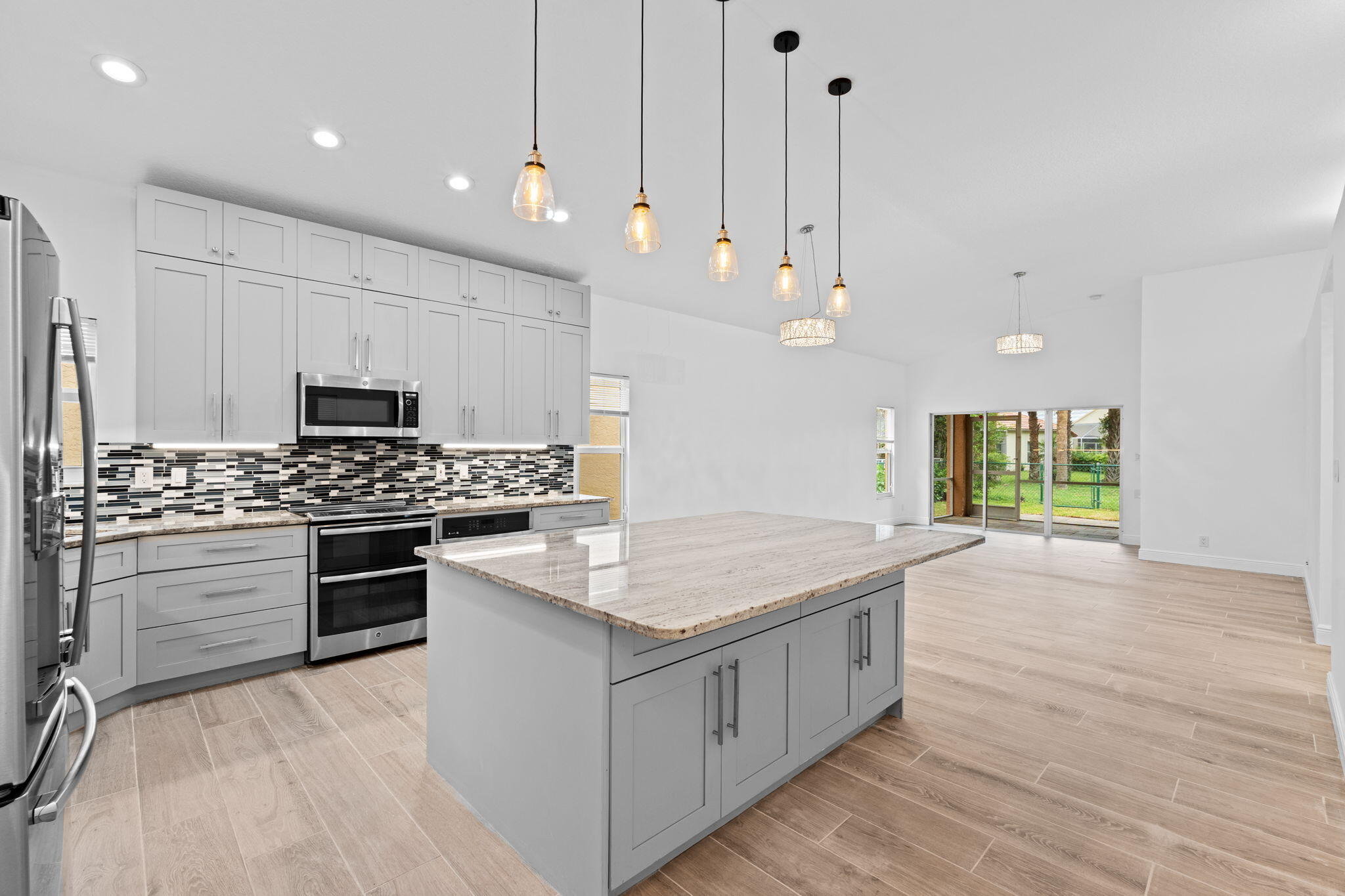 5122 Elpine Way — photo