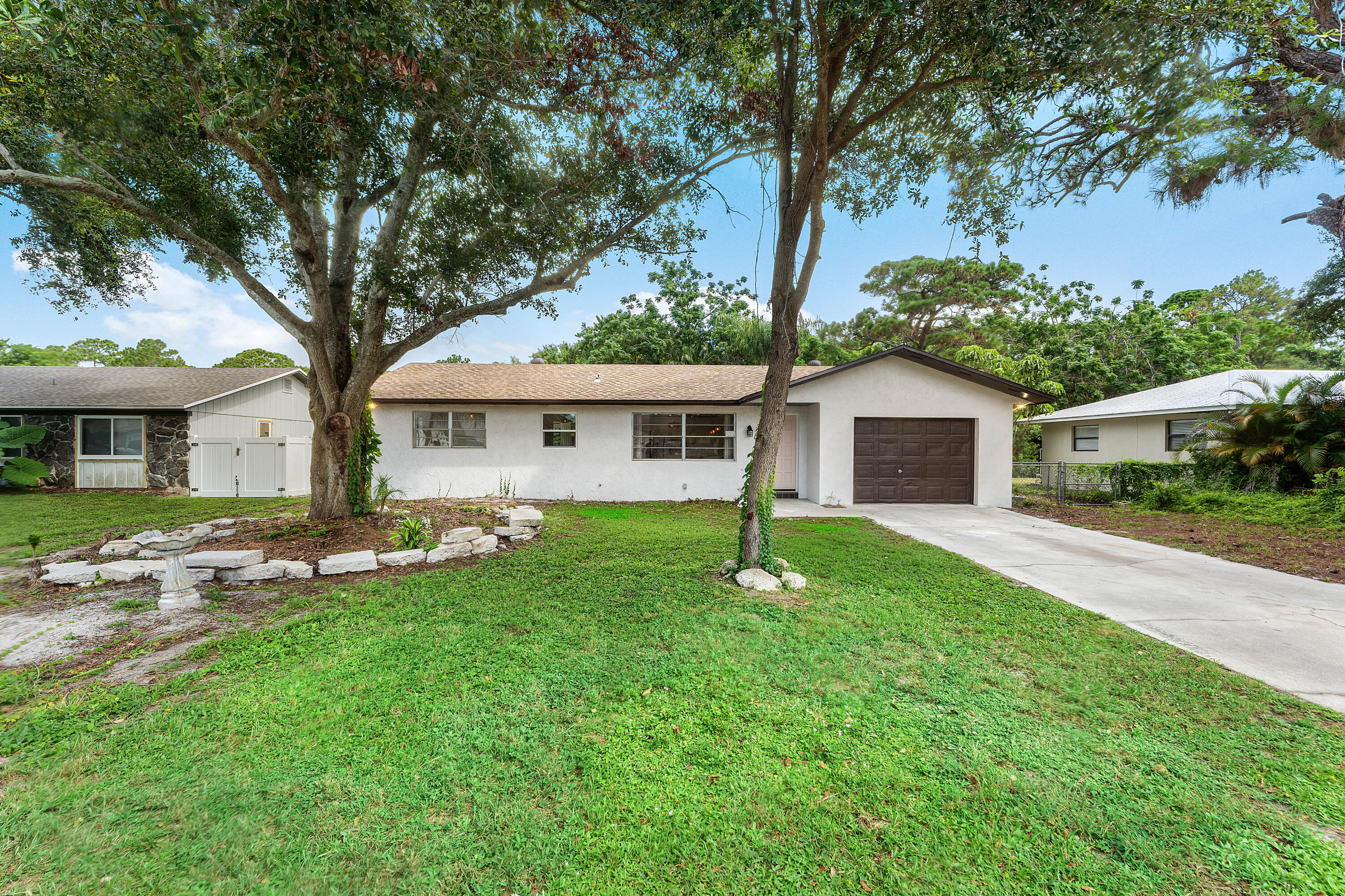 6185 SE Audubon Lane — photo