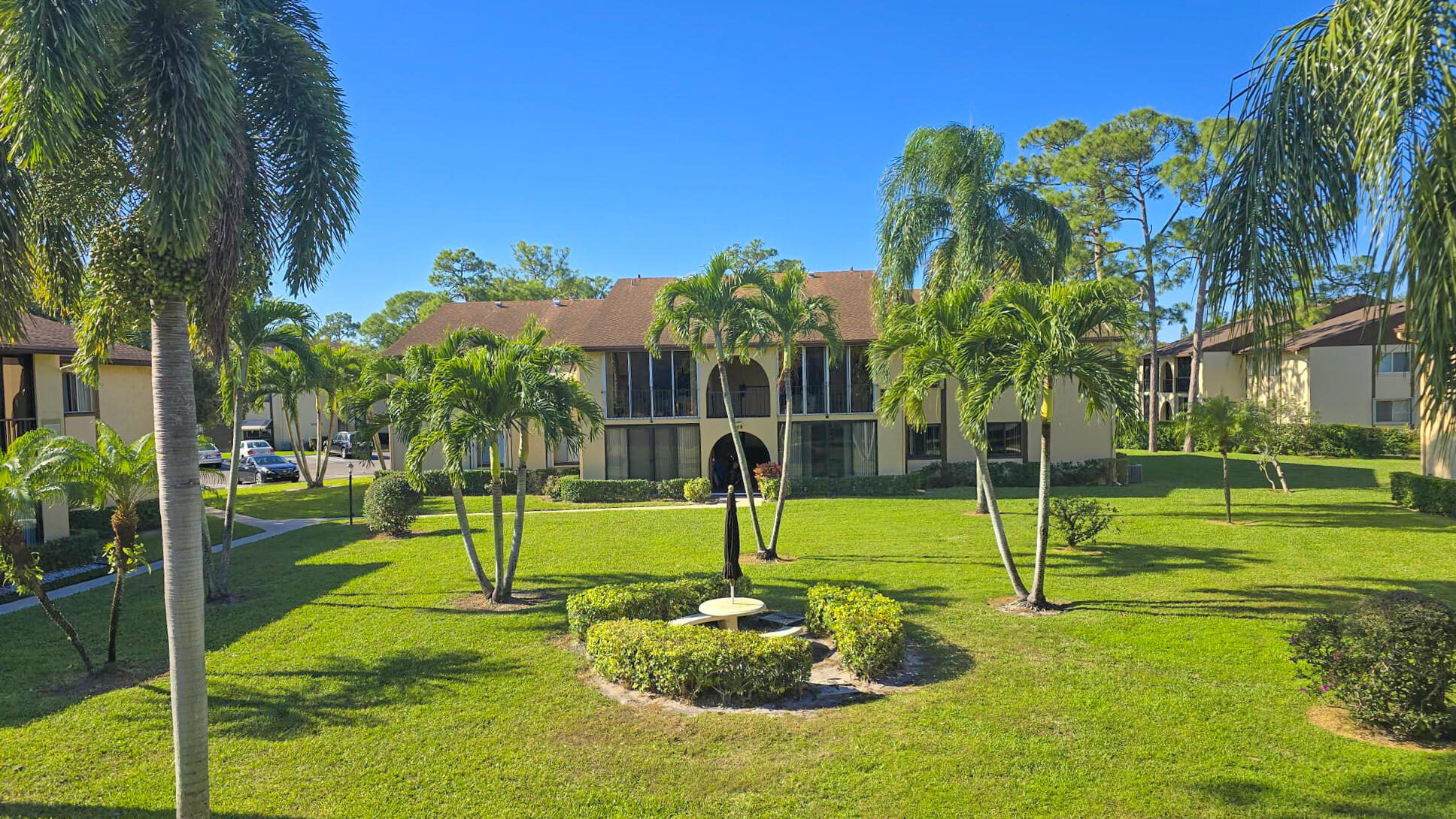 222 Pine Hov Circle B-2 — photo